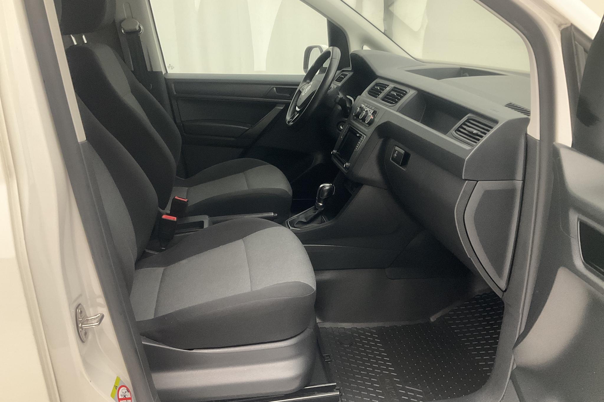 VW Caddy 2.0 TDI Skåp (102hk) - 113 240 km - Automatic - white - 2020