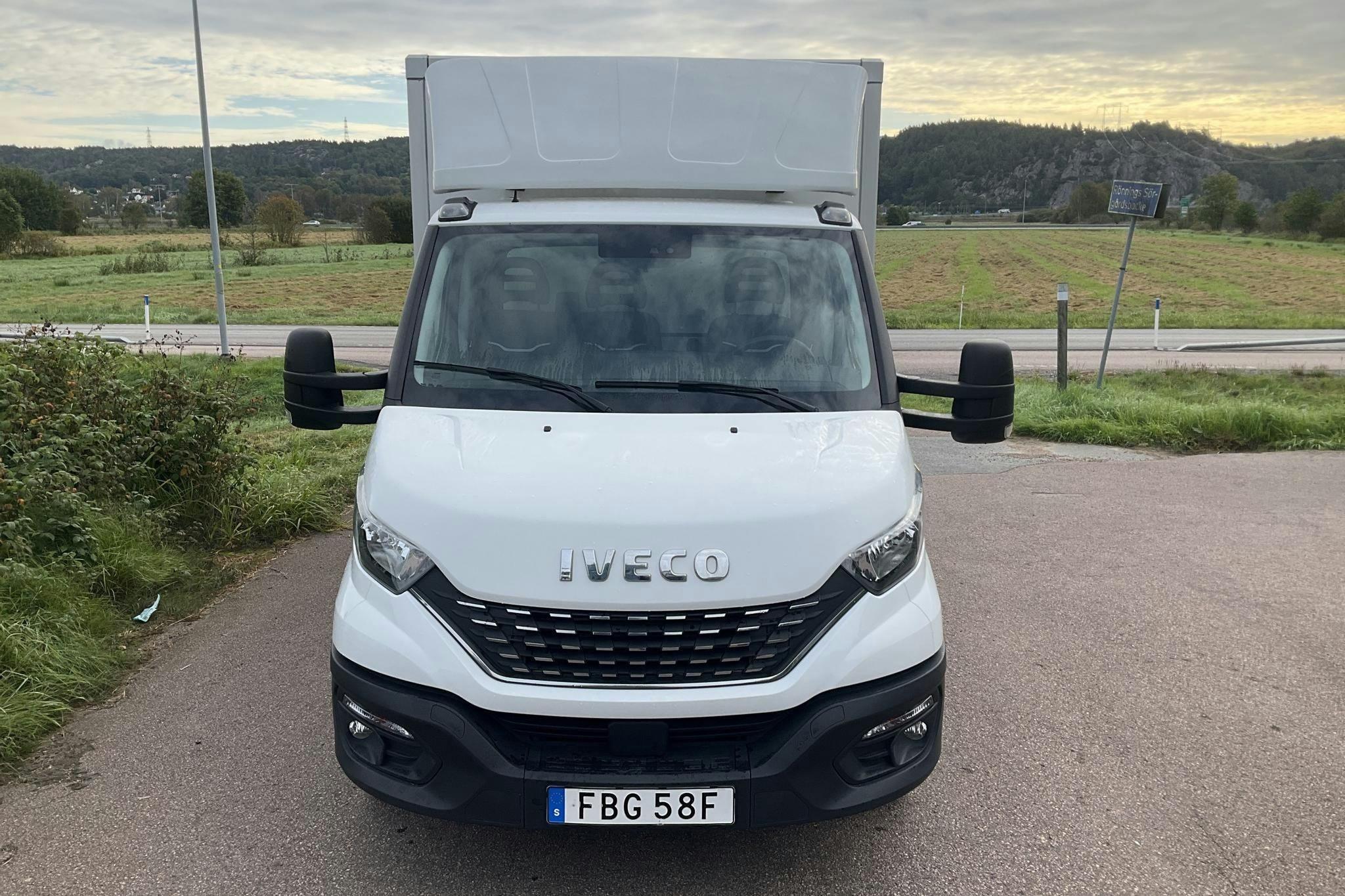 Iveco Daily 35 2.3 (136hk) - 6 187 mil - Automat - vit - 2020