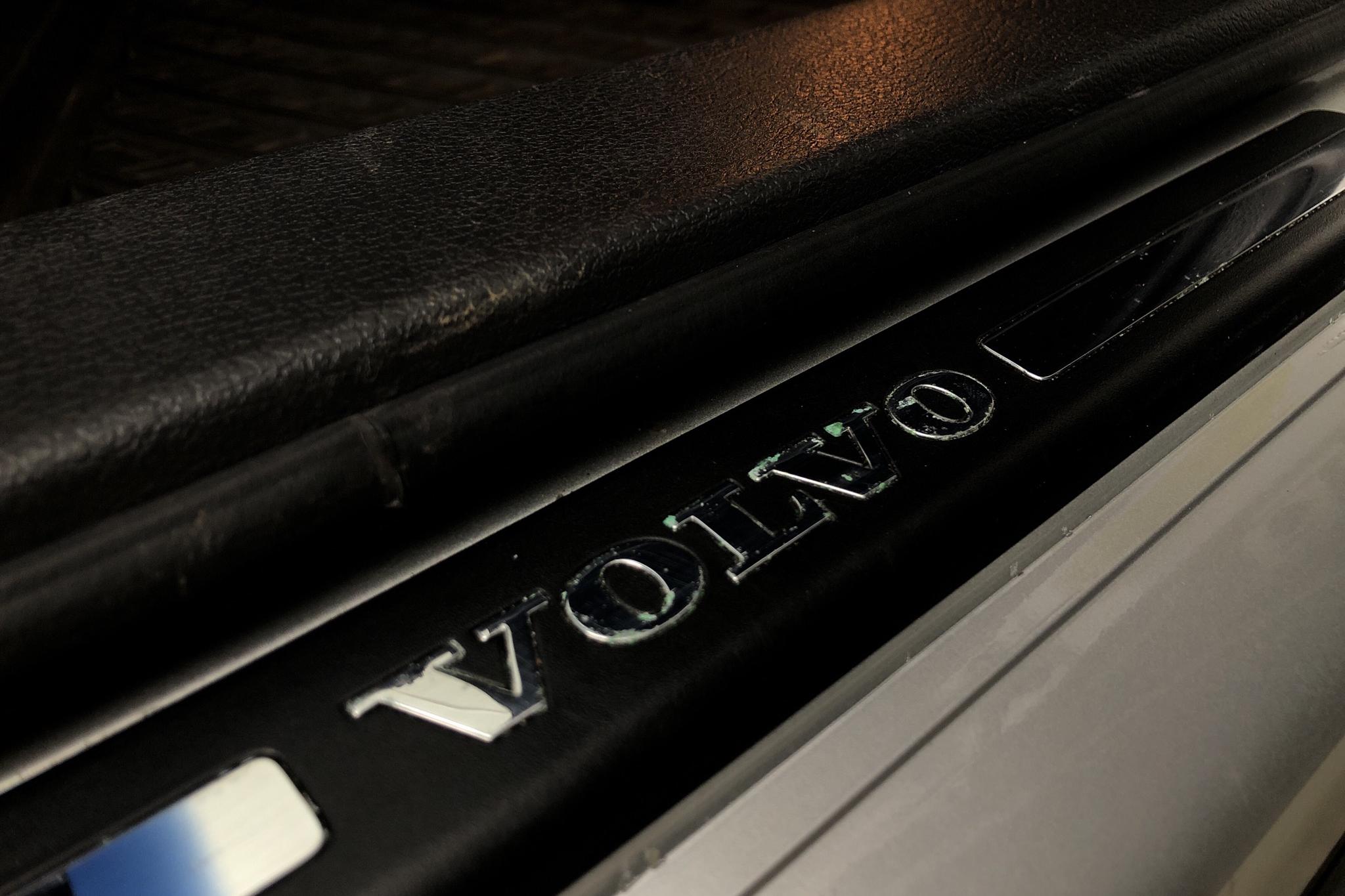 Volvo V70 2.4 (170hk) - 5 210 mil - Manuell - Light Grey - 2008