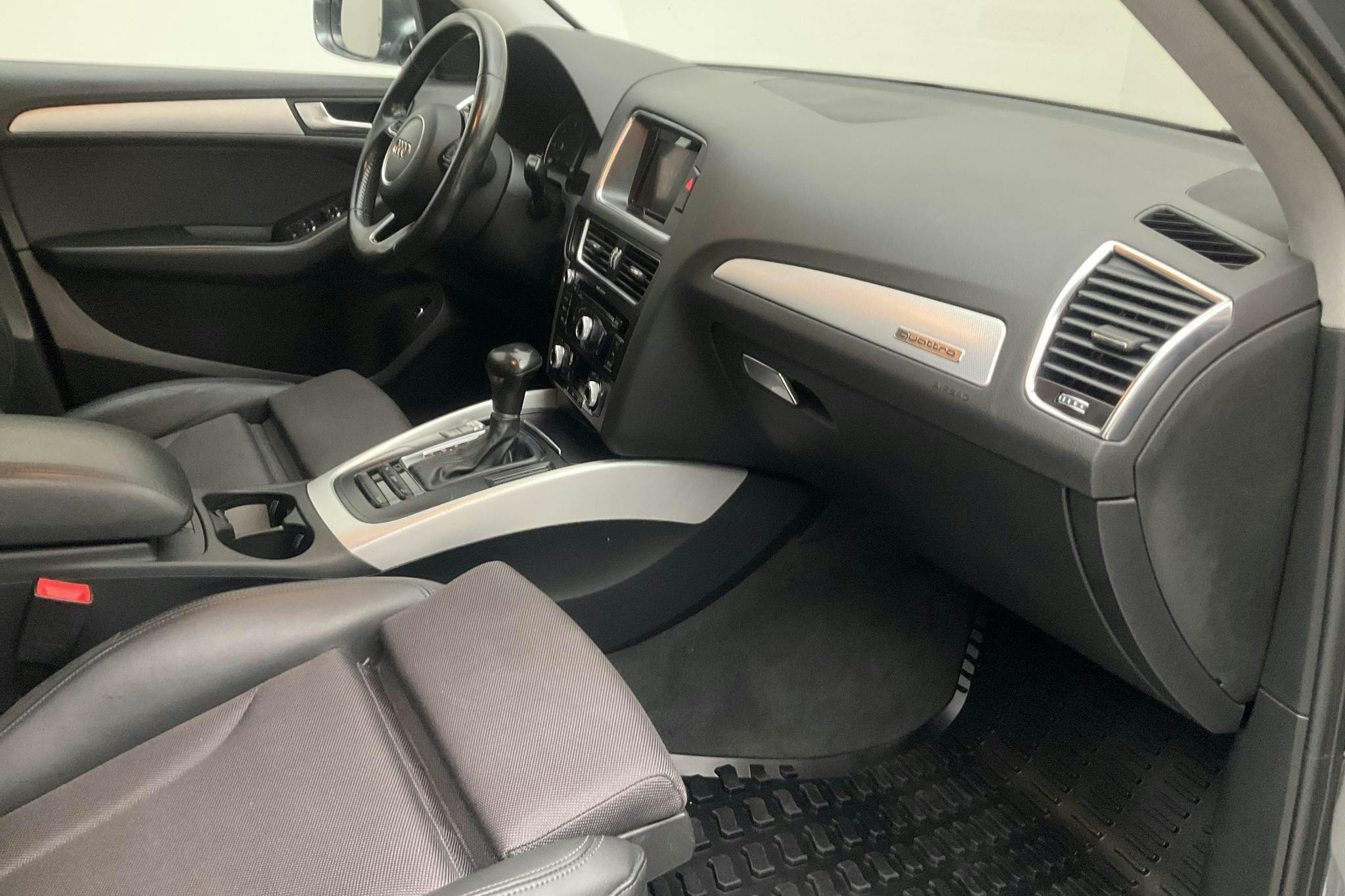 Audi Q5 2.0 TDI clean diesel quattro (190hk) - 20 396 mil - Automat - grå - 2017