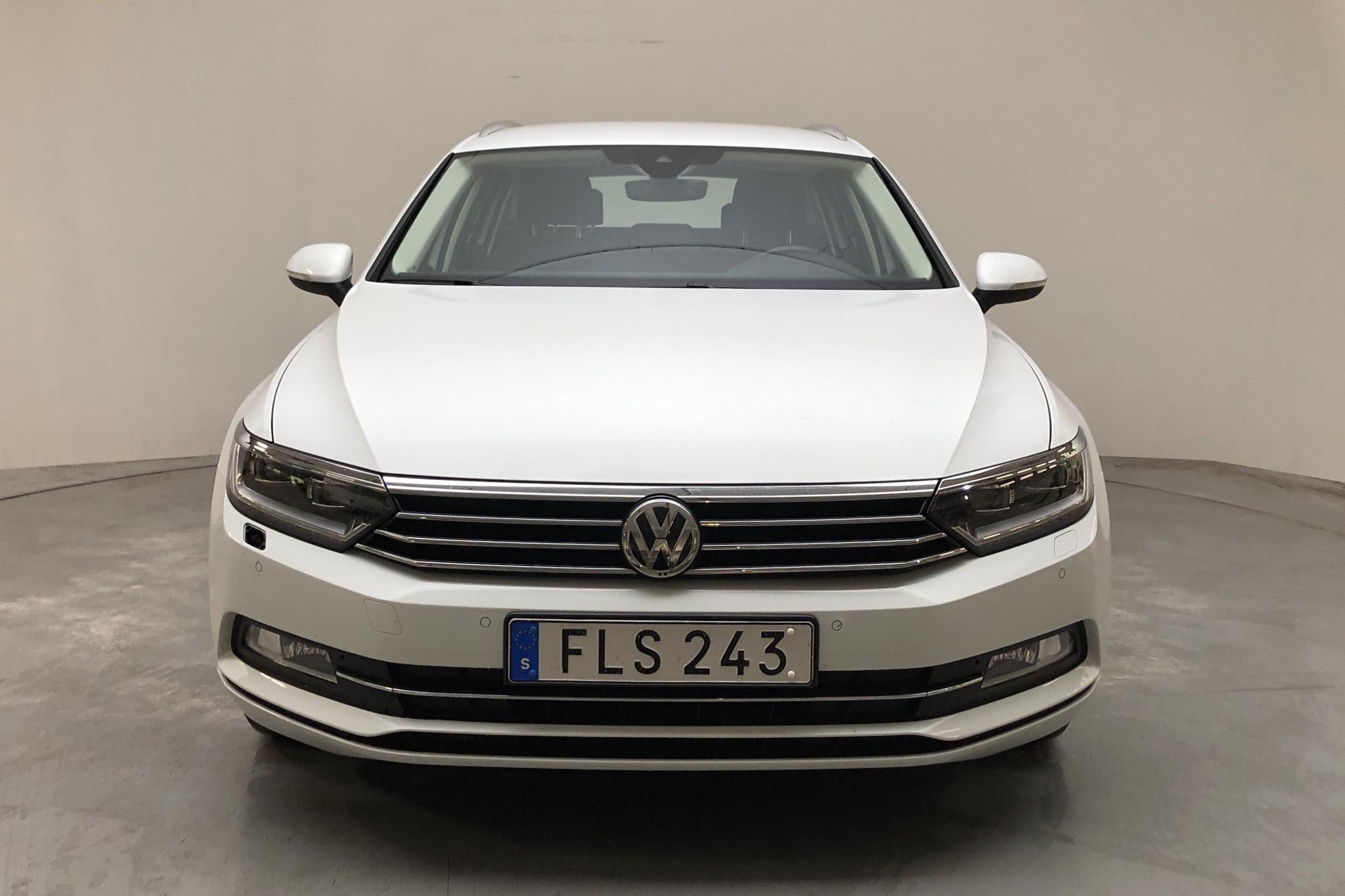 VW Passat 1.4 TSI Sportscombi (150hk) - 74 130 km - Automatic - white - 2018