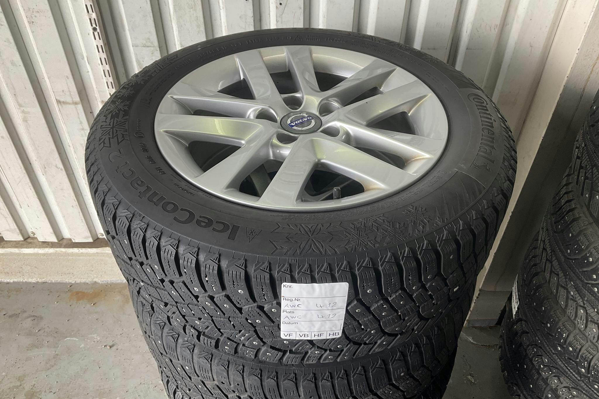 Volvo V60 D4 (190hk) - 12 792 mil - Automat - röd - 2016