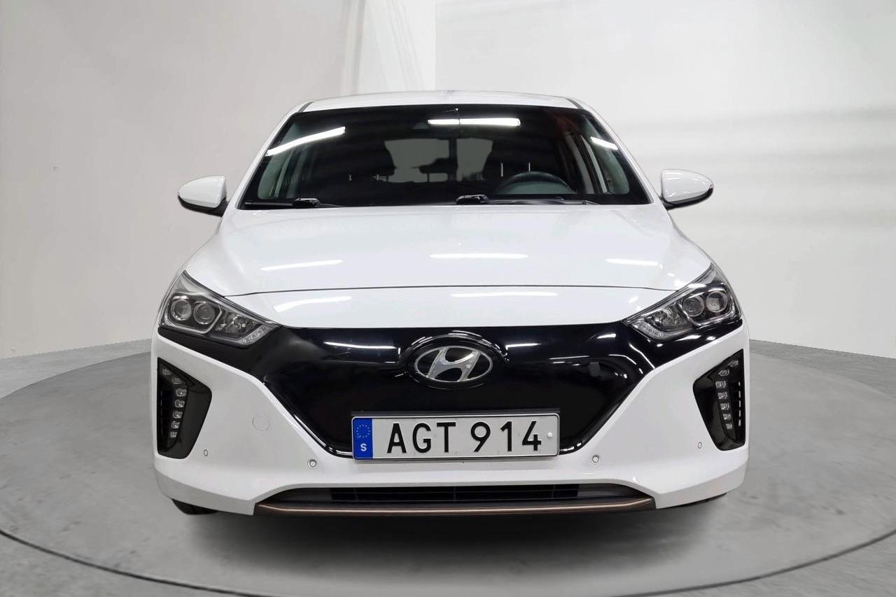 Hyundai IONIQ Electric (120hk) - 2 153 mil - Automat - vit - 2019
