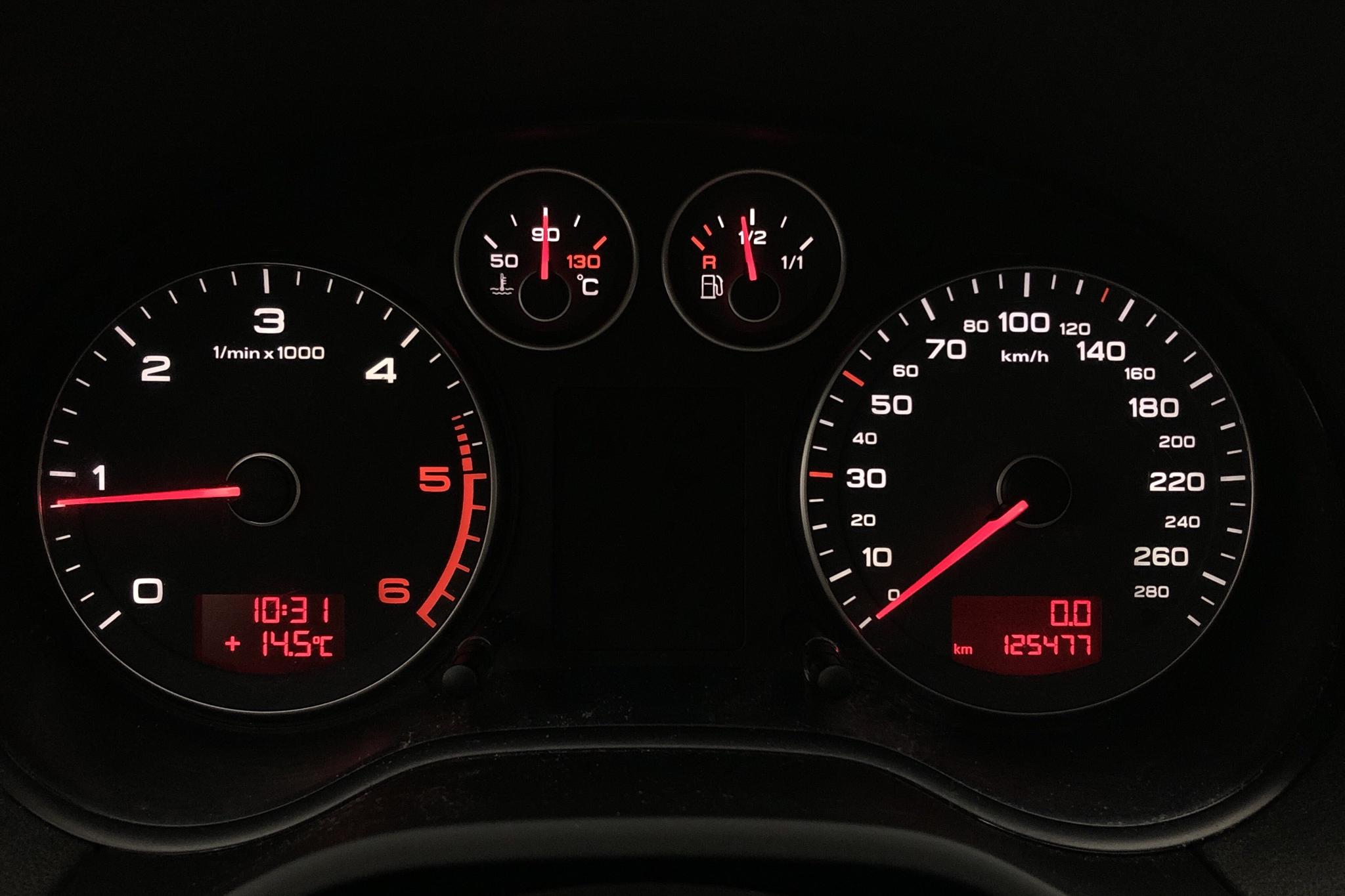 Audi A3 1.6 TDI Sportback (105hk) - 12 547 mil - Manuell - vit - 2011