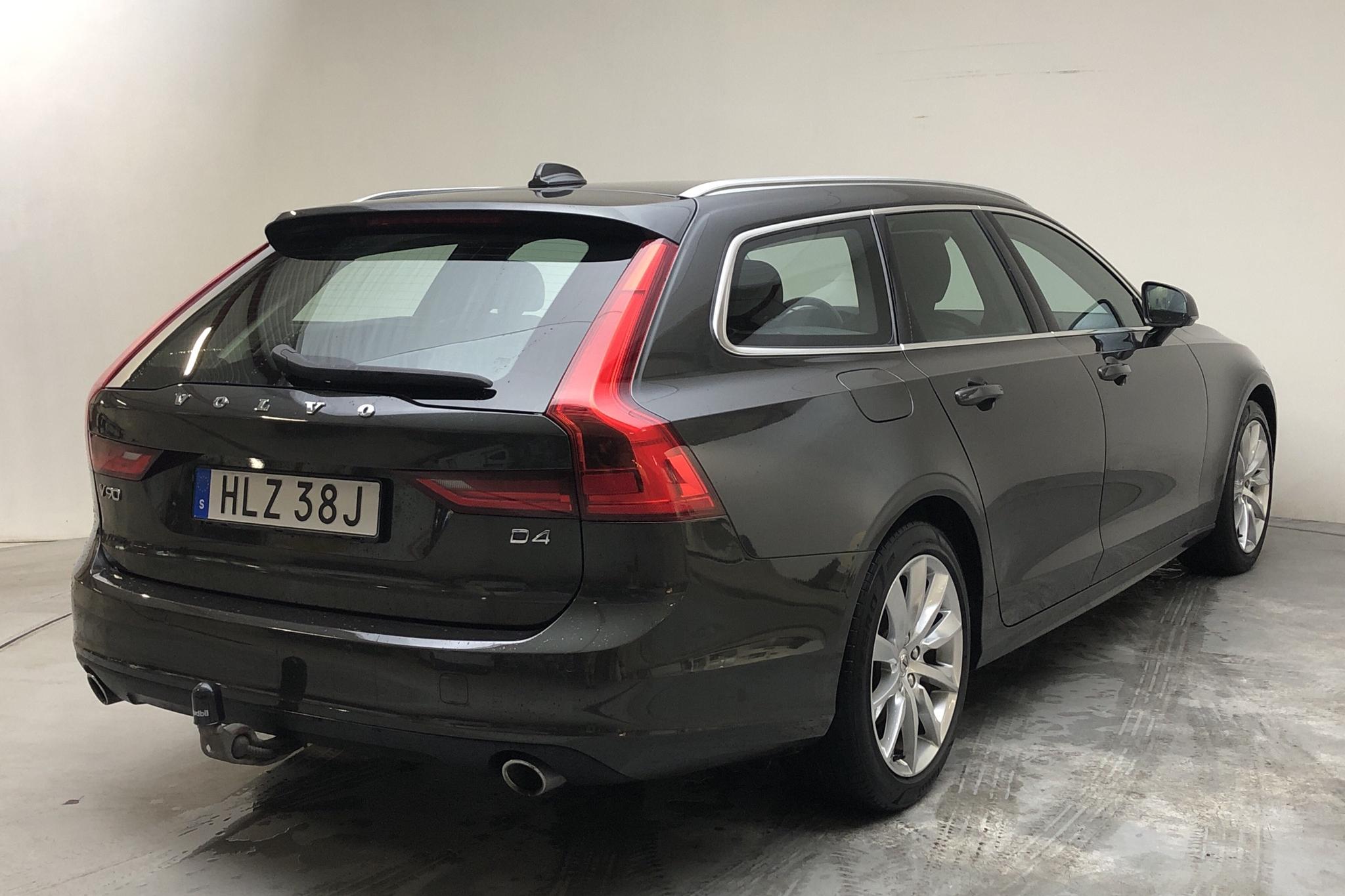 Volvo V90 D4 (190hk) - 8 525 mil - Automat - Dark Grey - 2020