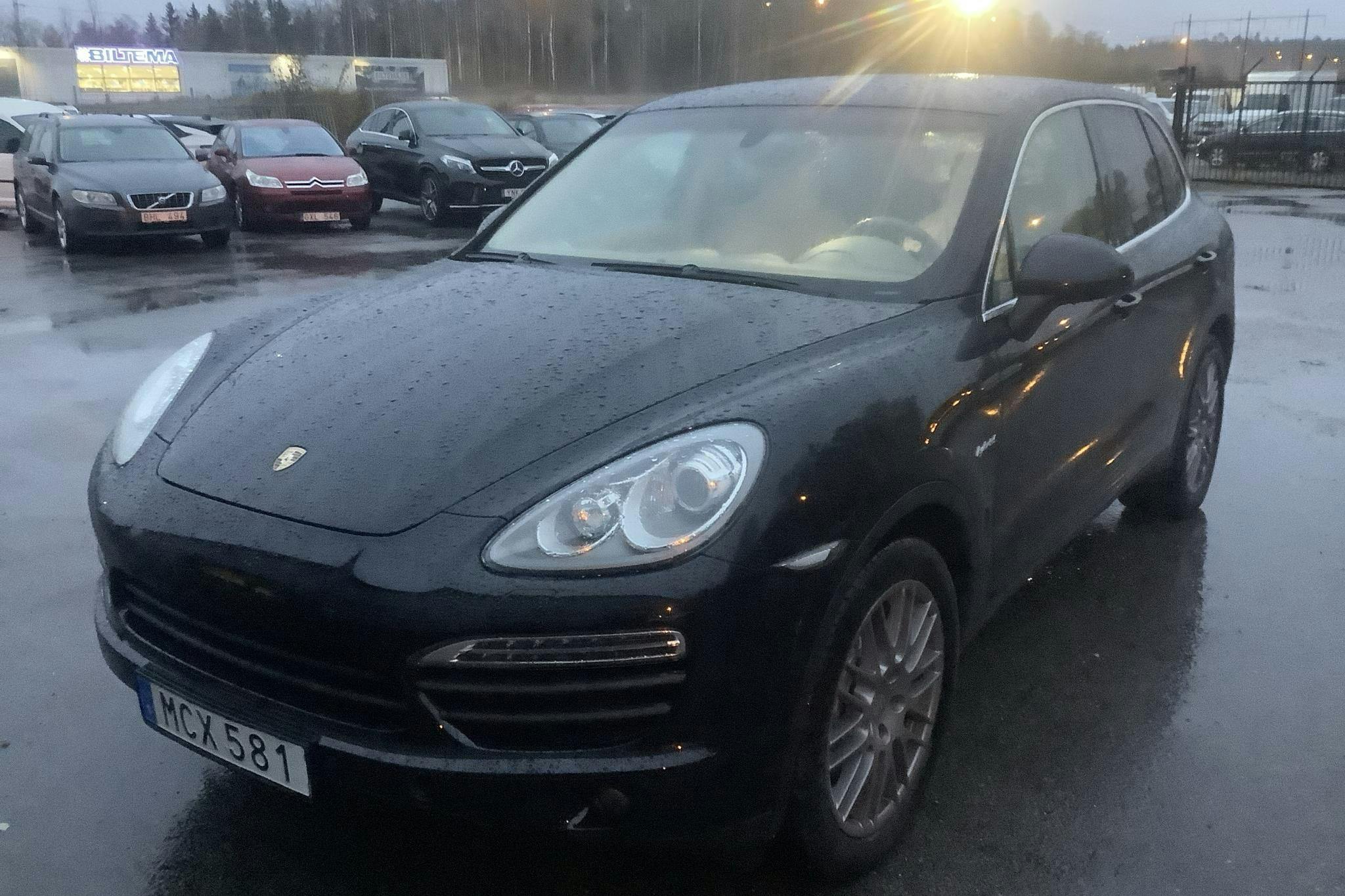 Porsche Cayenne S Hybrid (333hk)