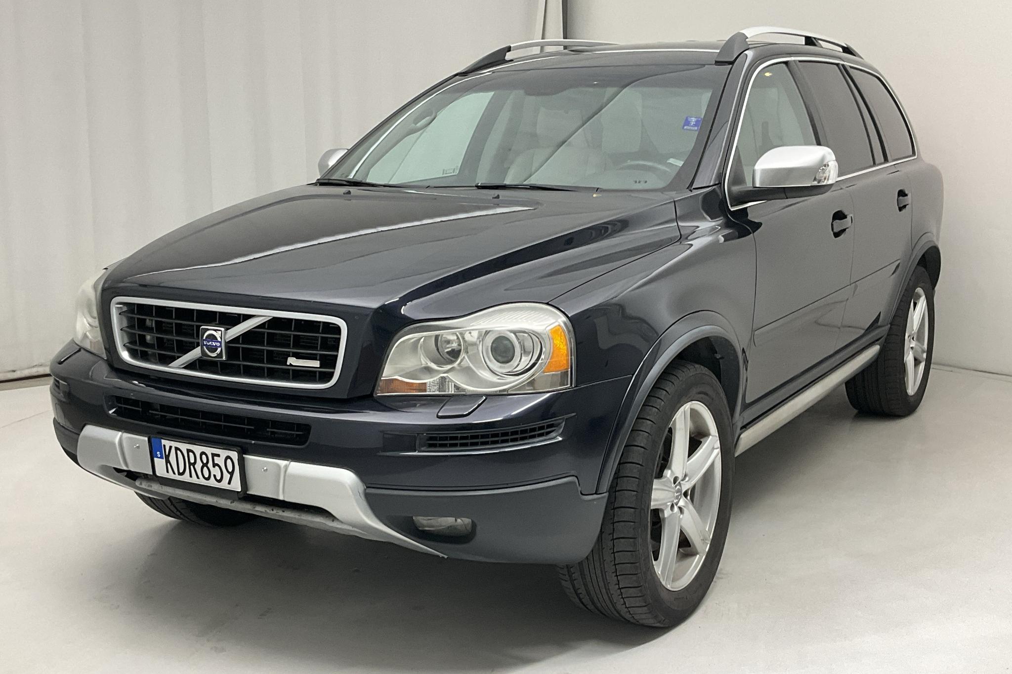 Volvo XC90 D5 AWD (185hk) A-TRAKTOR