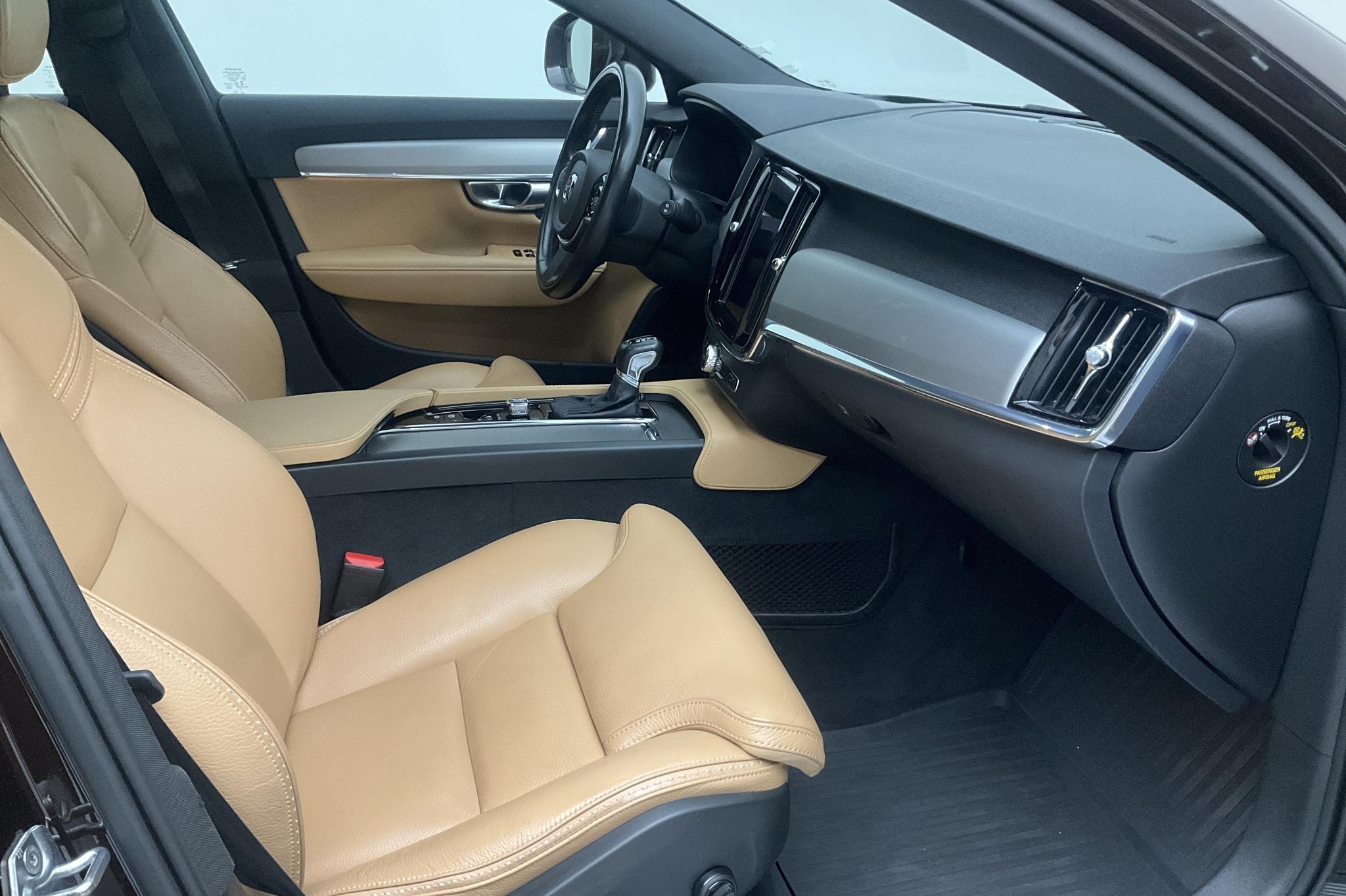 Volvo V90 D4 Cross Country AWD (190hk) - 119 800 km - Automatic - Dark Brown - 2018