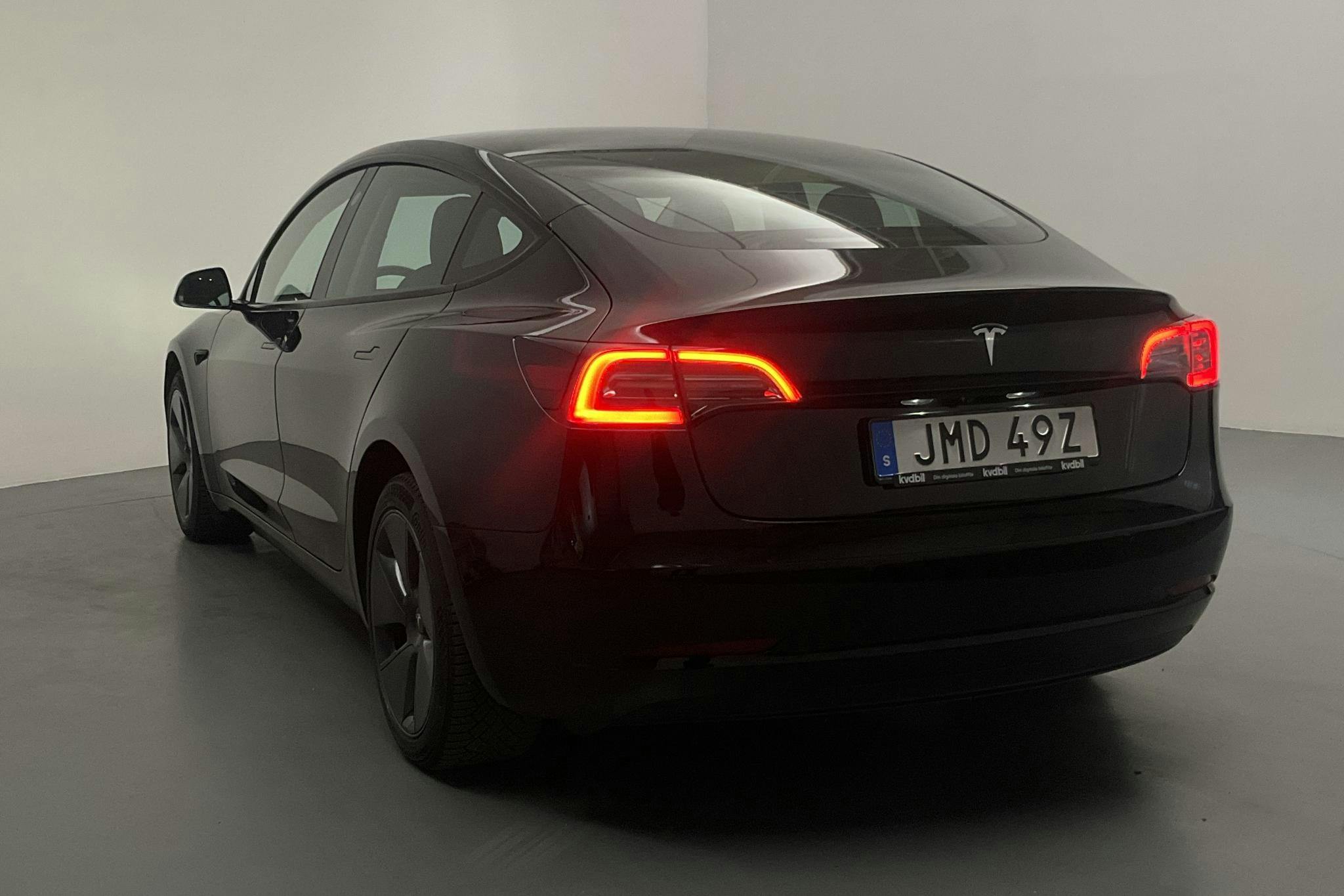 Tesla Model 3 Long Range Dual Motor AWD - 5 644 mil - Automat - svart - 2021