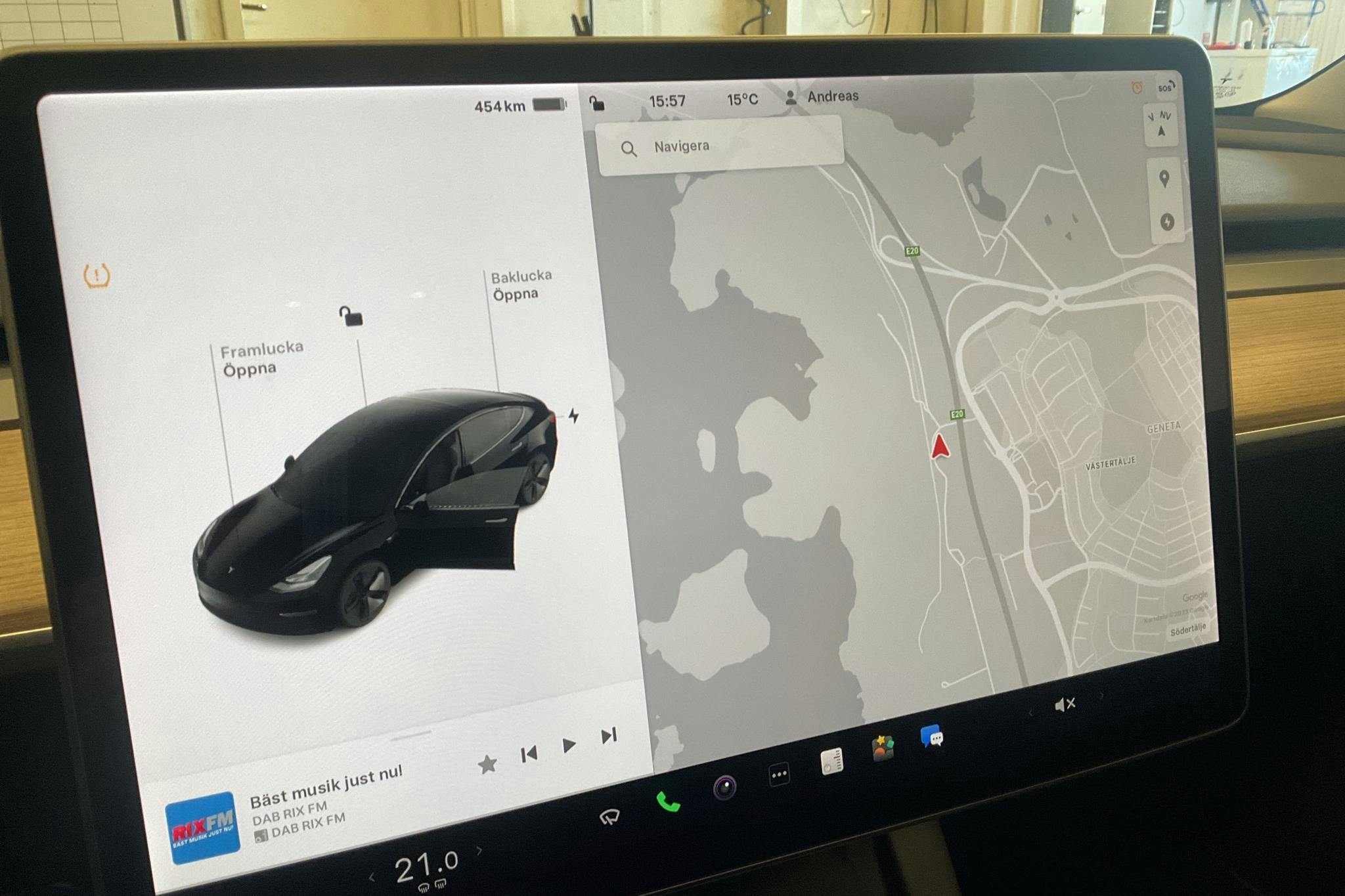 Tesla Model 3 Long Range Dual Motor AWD - 5 644 mil - Automat - svart - 2021