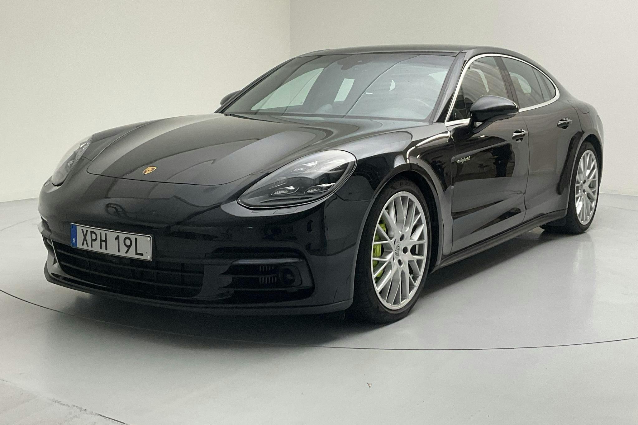Porsche Panamera 4 E-hybrid (462hk)