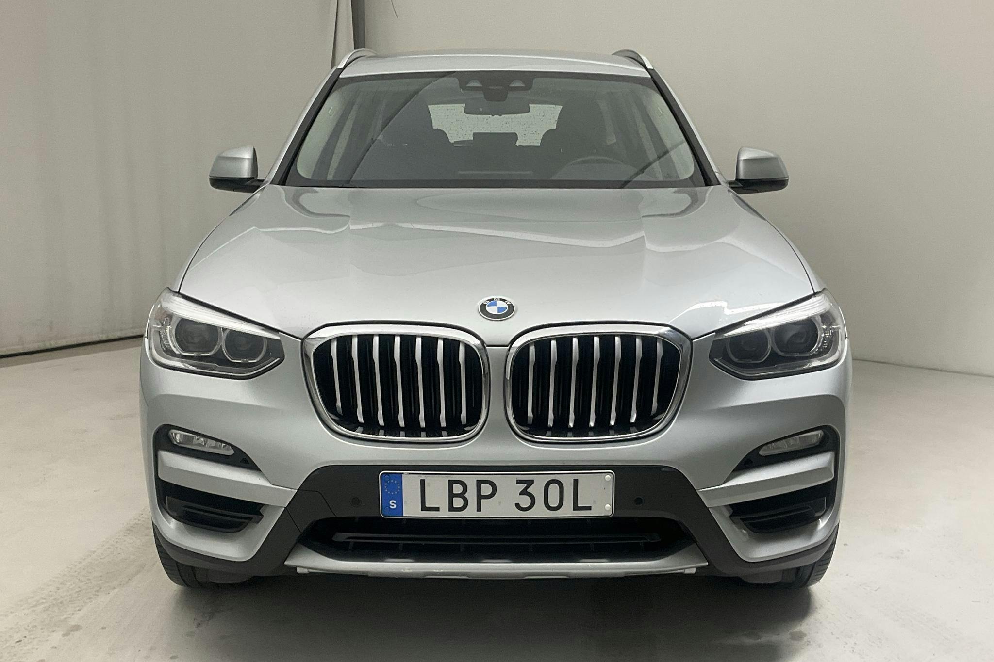 BMW X3 xDrive30i, G01 (252hk) - 5 337 mil - Automat - silver - 2019