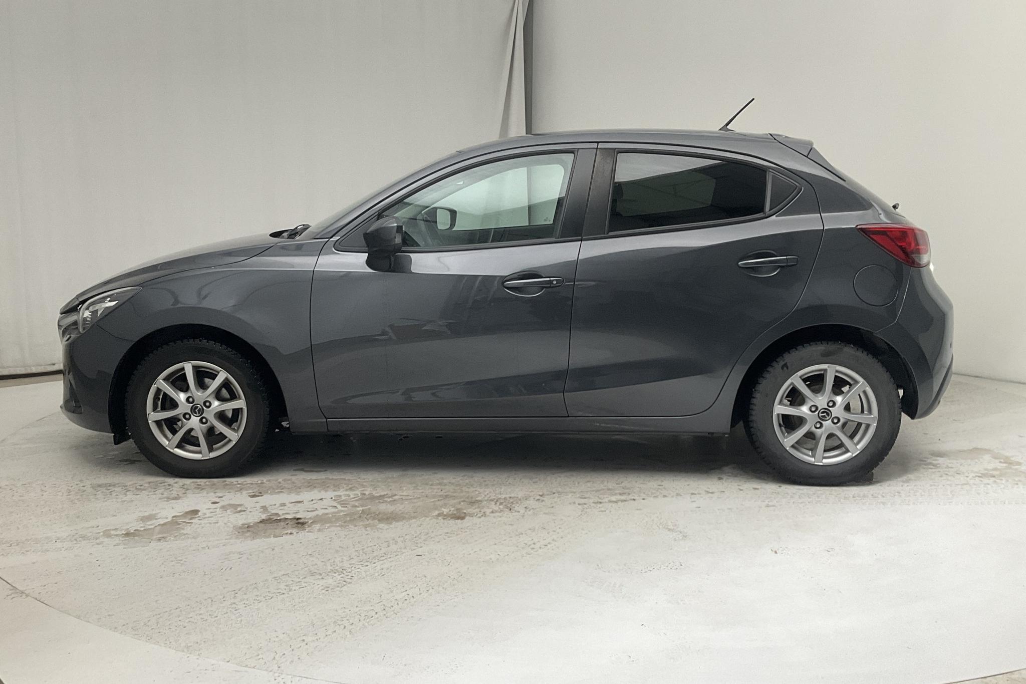 Mazda 2 1.5 5dr (90hk) - 67 640 km - Manual - gray - 2017