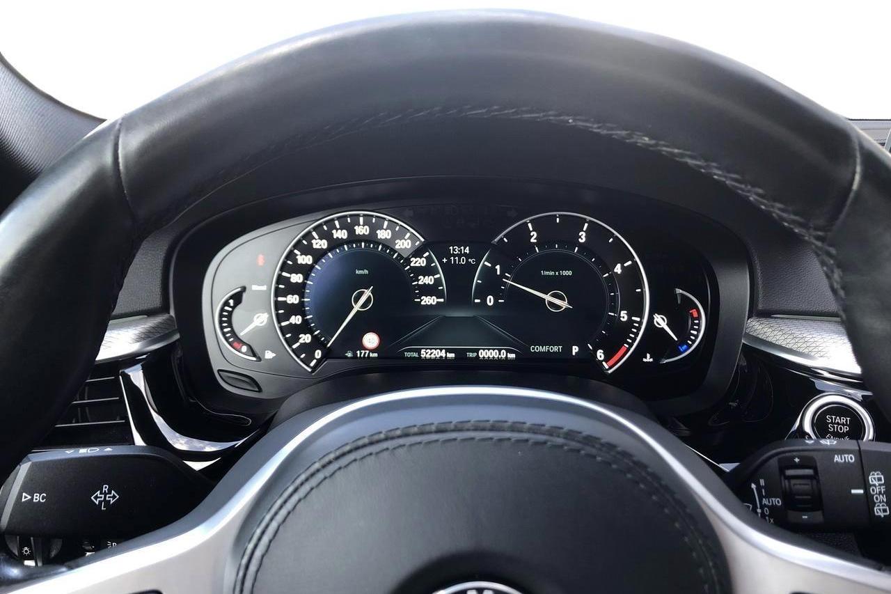 BMW 520d xDrive Touring, G31 (190hk) - 5 220 mil - Automat - vit - 2019