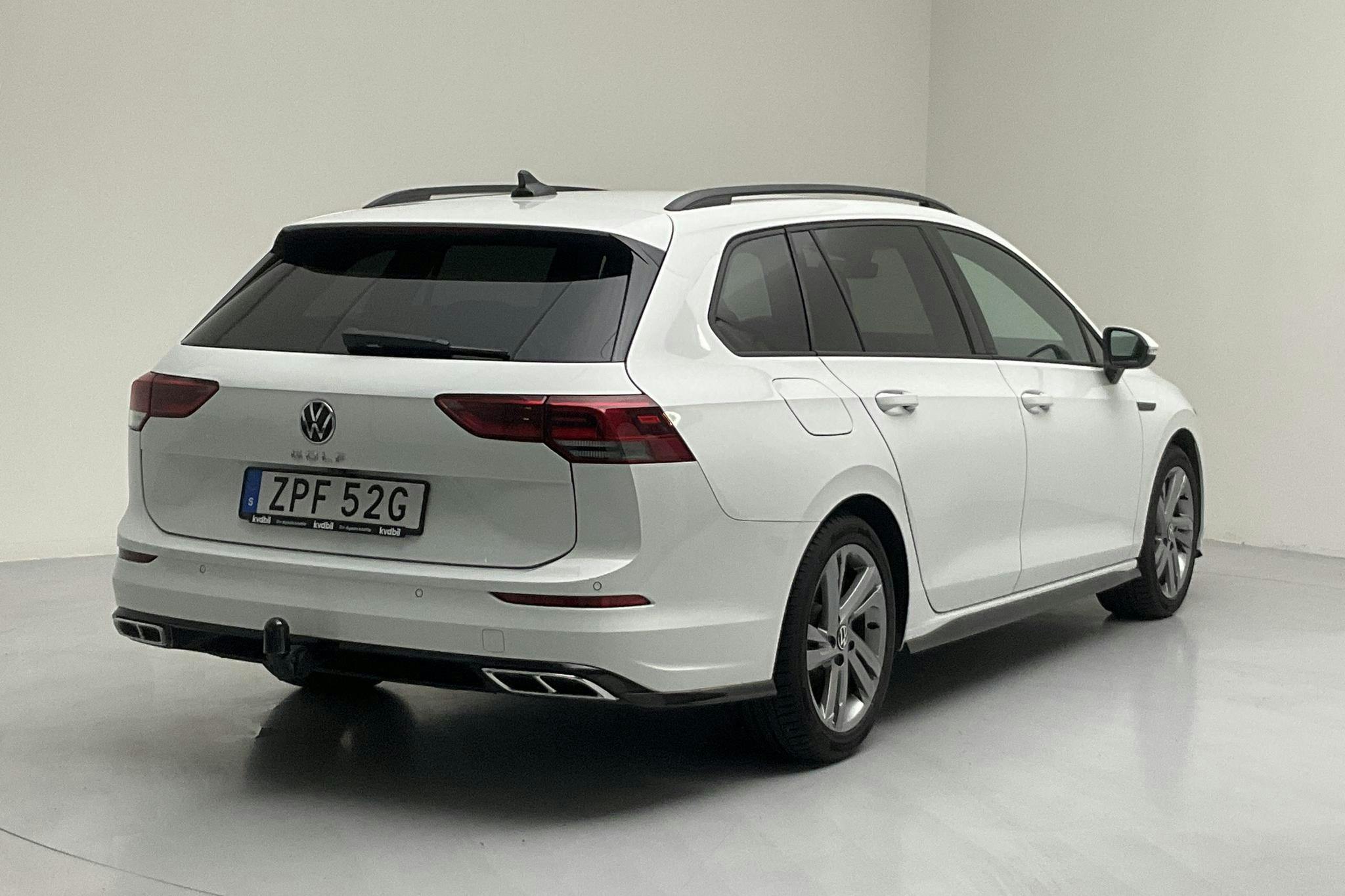 VW Golf VIII 1.5 TSI Sportscombi (150hk) - 1 750 mil - Manuell - vit - 2023