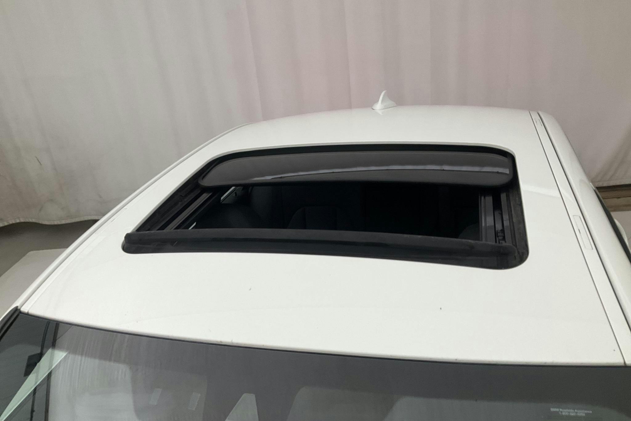 BMW 330i xDrive Sedan, G20 (258hk) - 5 133 mil - Automat - vit - 2020
