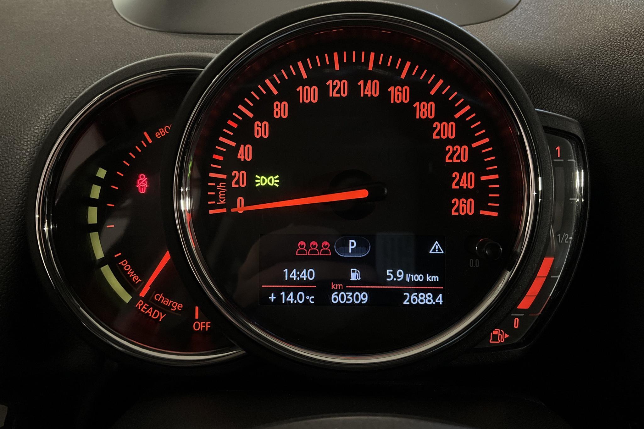 MINI Cooper S E ALL4 Countryman, F60 (224hk) - 60 300 km - Automatic - gray - 2018
