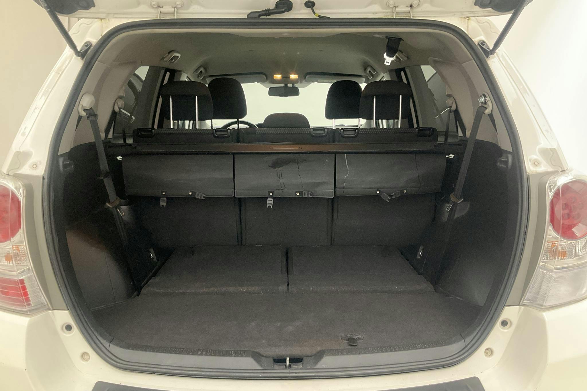 Toyota Verso VVT-i 1.8 (147hk) - 11 406 mil - Automat - vit - 2015