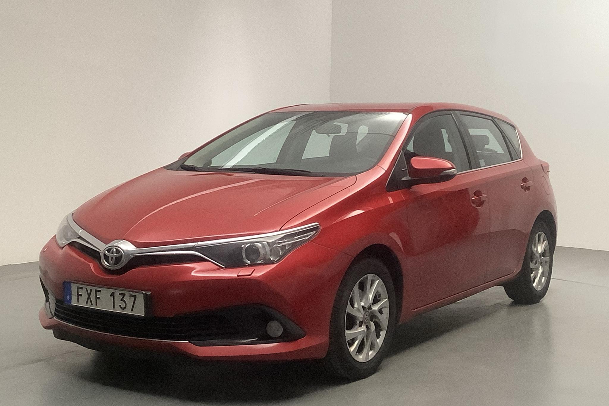 Toyota Auris 1.2T 5dr (116hk)