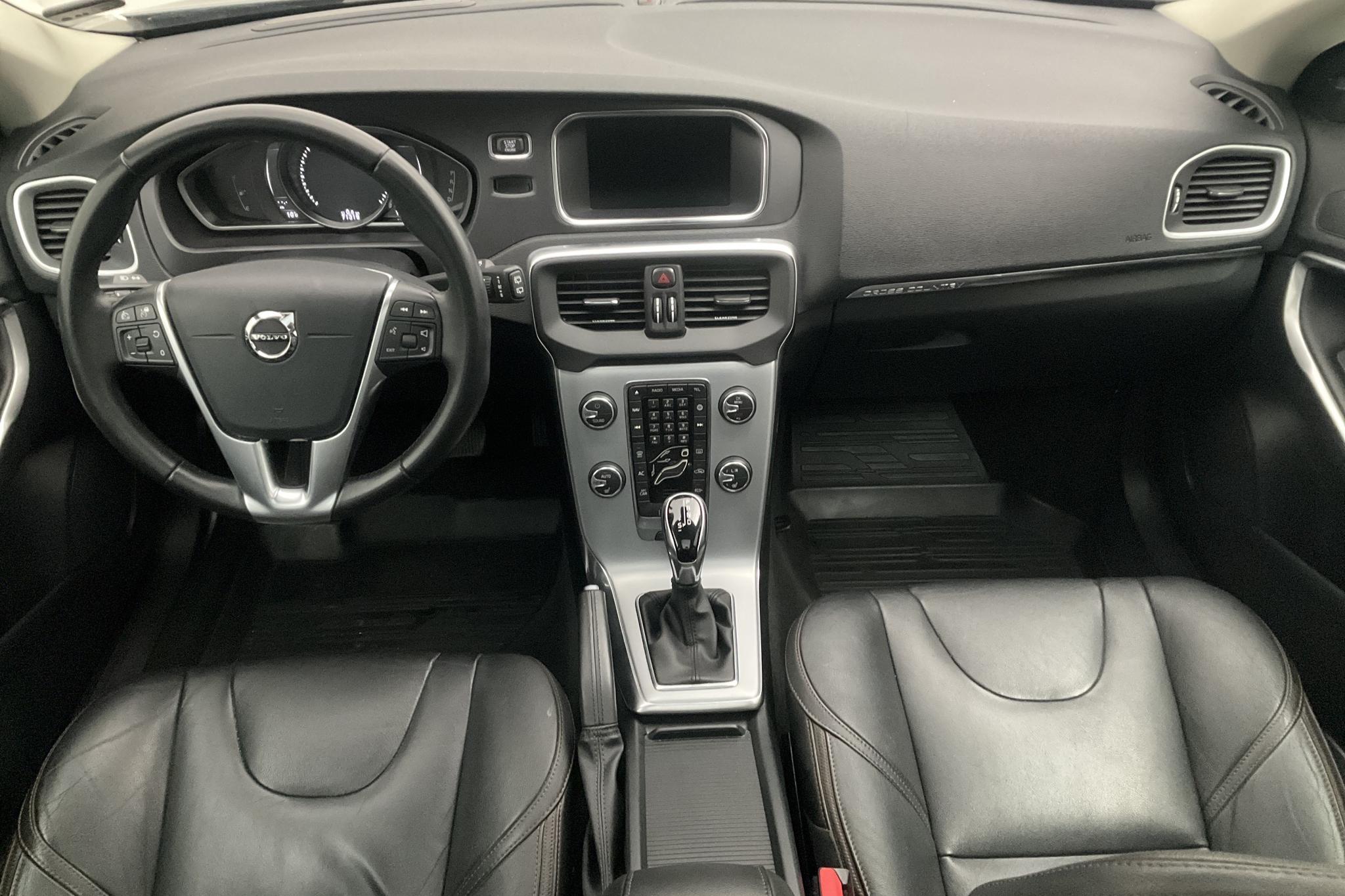 Volvo V40 Cross Country D3 (150hk) - 71 320 km - Automatic - gray - 2019