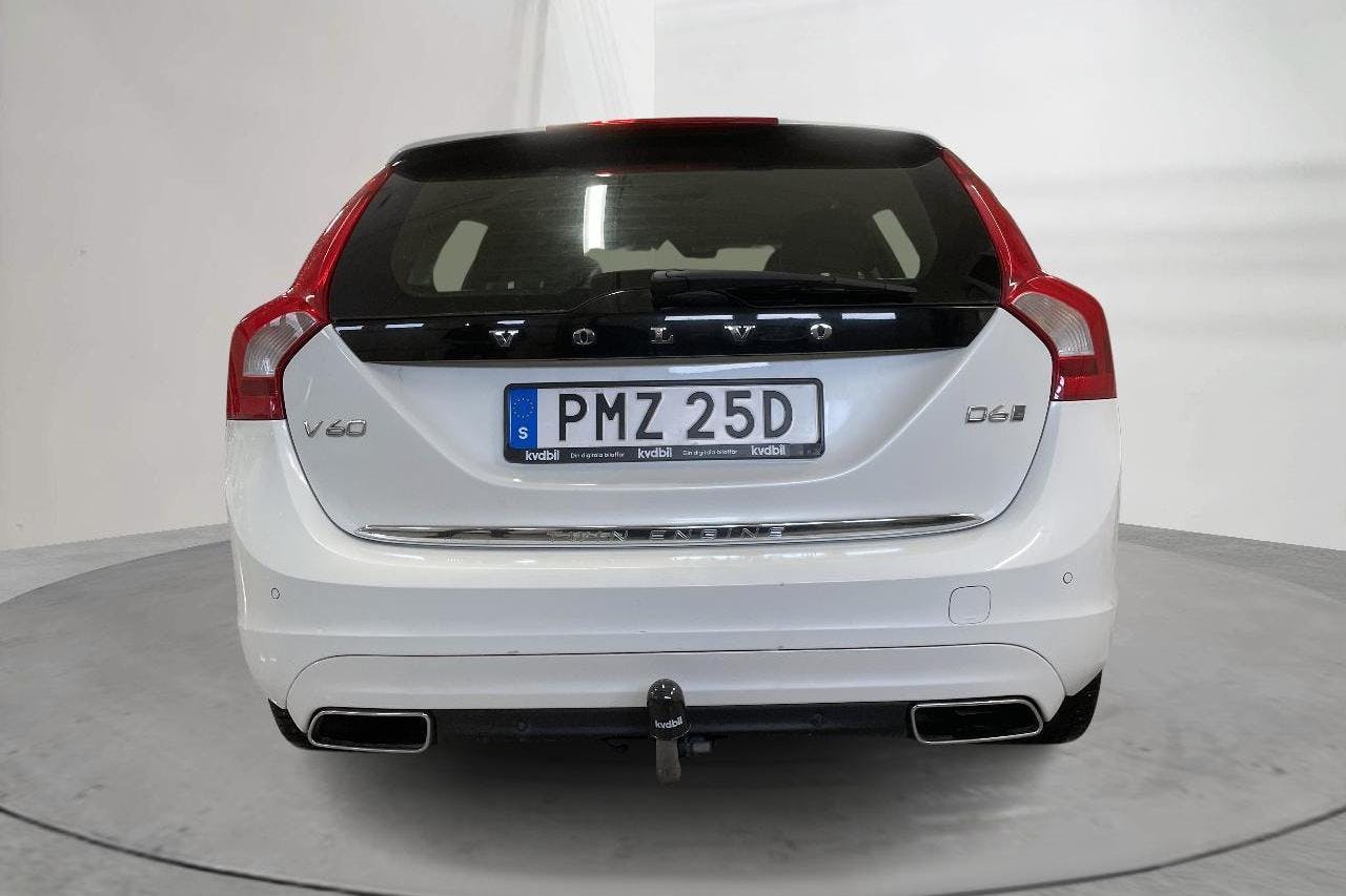 Volvo V60 D6 AWD Twin Engine (220hk) - 25 000 mil - Automat - vit - 2016