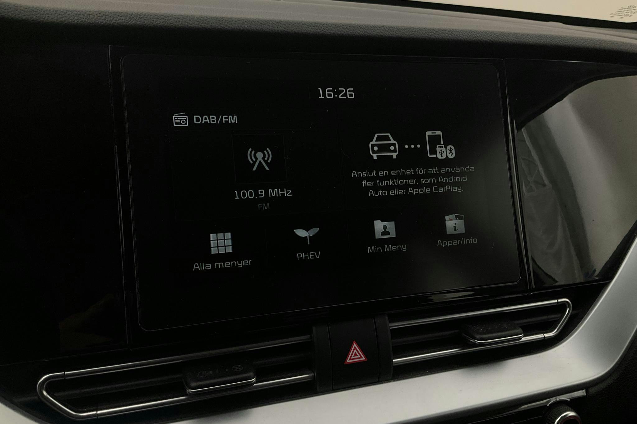 KIA Niro Plug-in Hybrid 1.6 (141hk) - 4 499 mil - Automat - vit - 2020