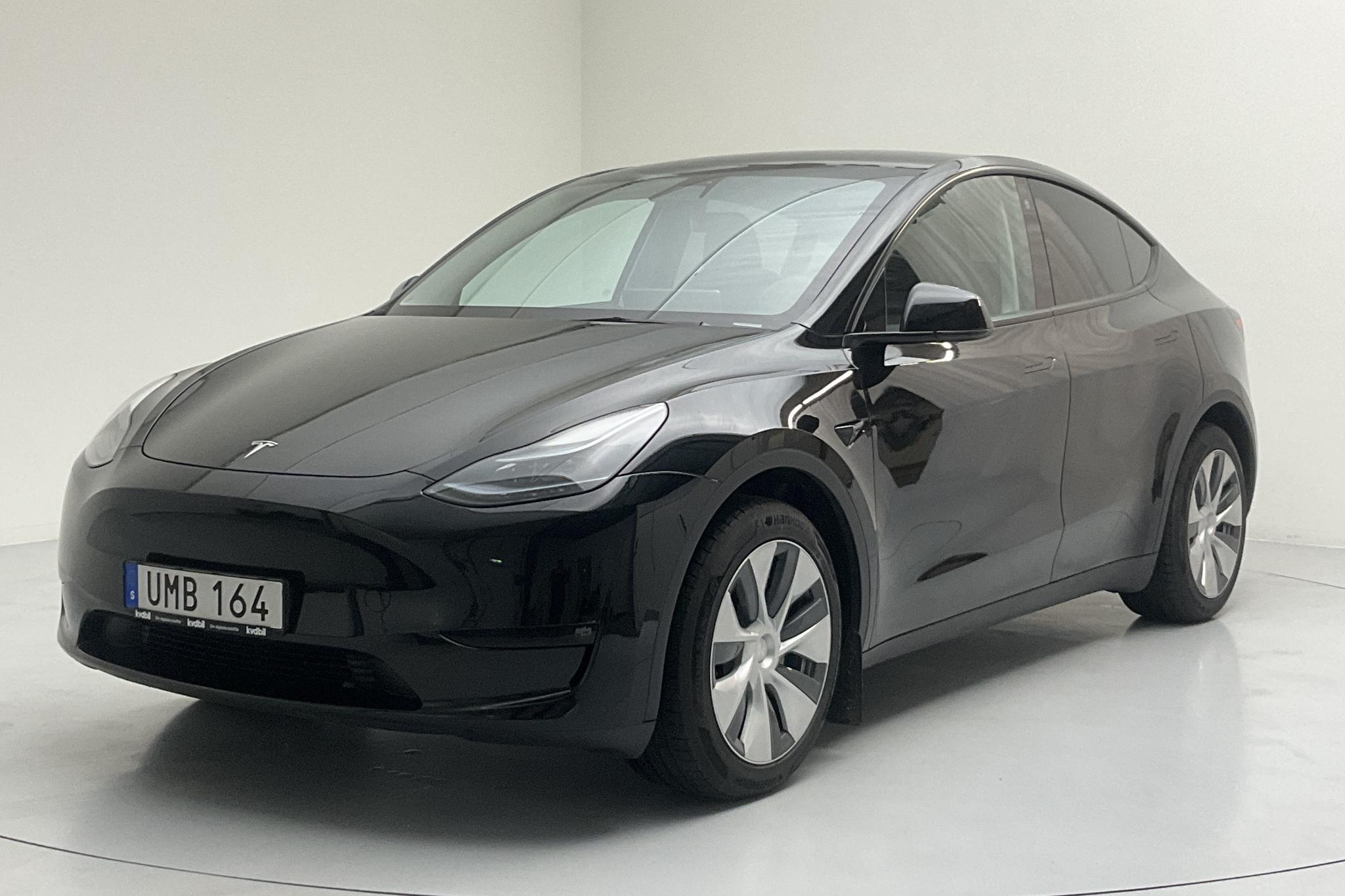 Tesla Model Y RWD