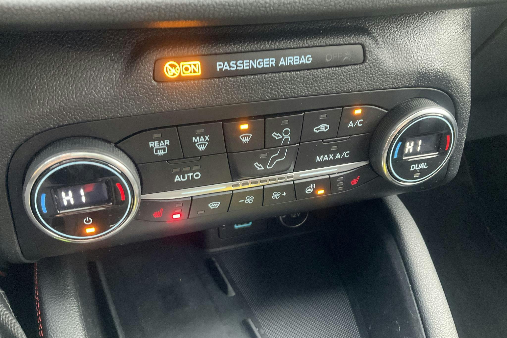 Ford Kuga 2.5 PHEV (225hk) - 96 880 km - Automatic - black - 2020