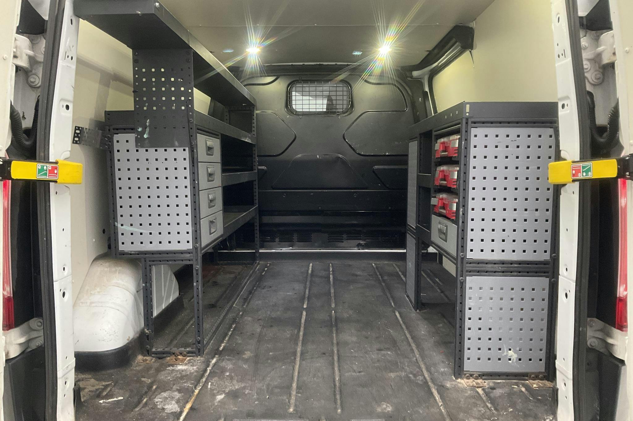 Ford Transit Custom 270 (130hk) - 80 860 km - Automatic - white - 2018