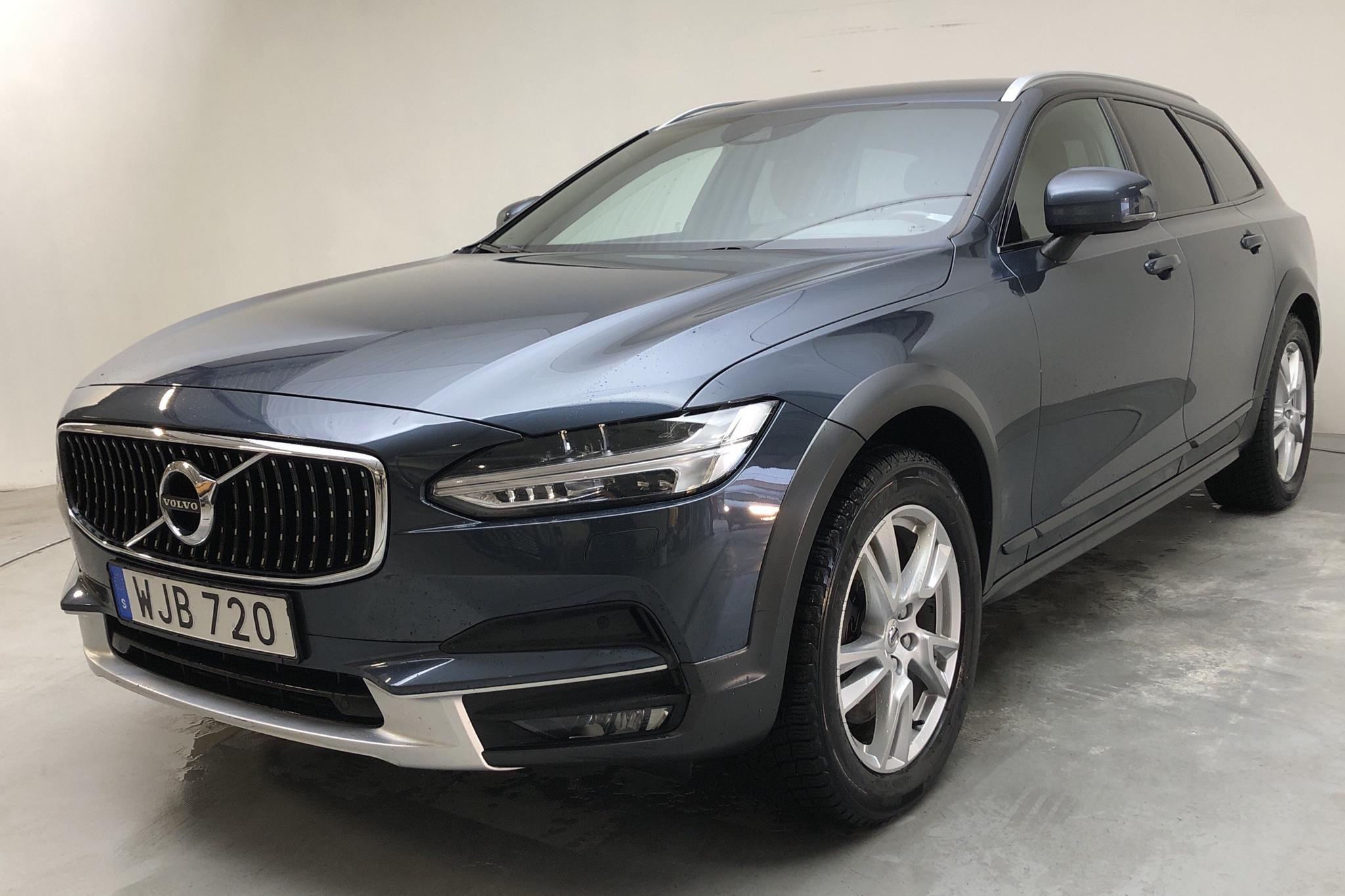 Volvo V90 D4 Cross Country AWD (190hk)