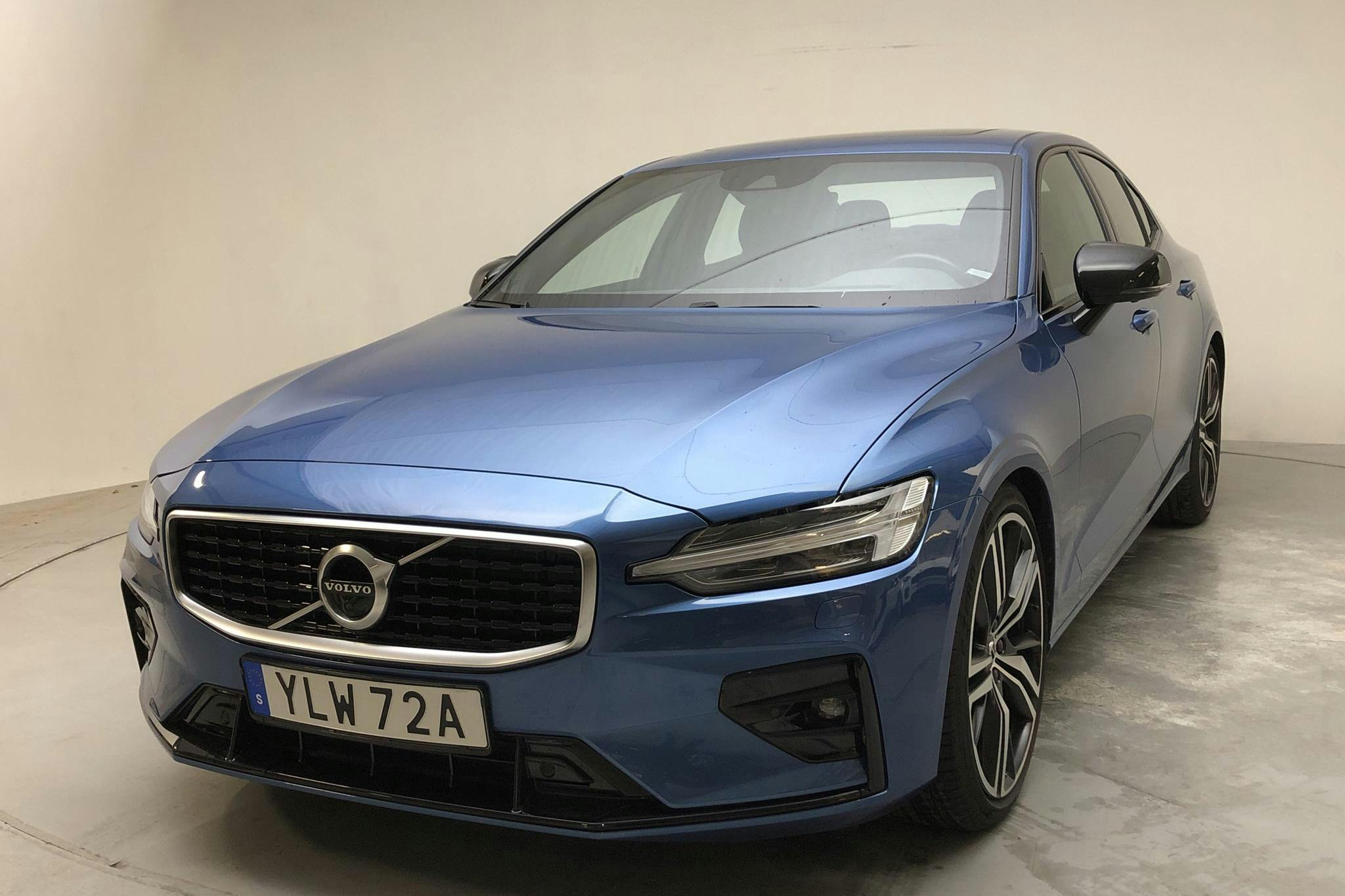 Volvo S60 T5 (250hk) - 2 439 mil - Automat - blå - 2020