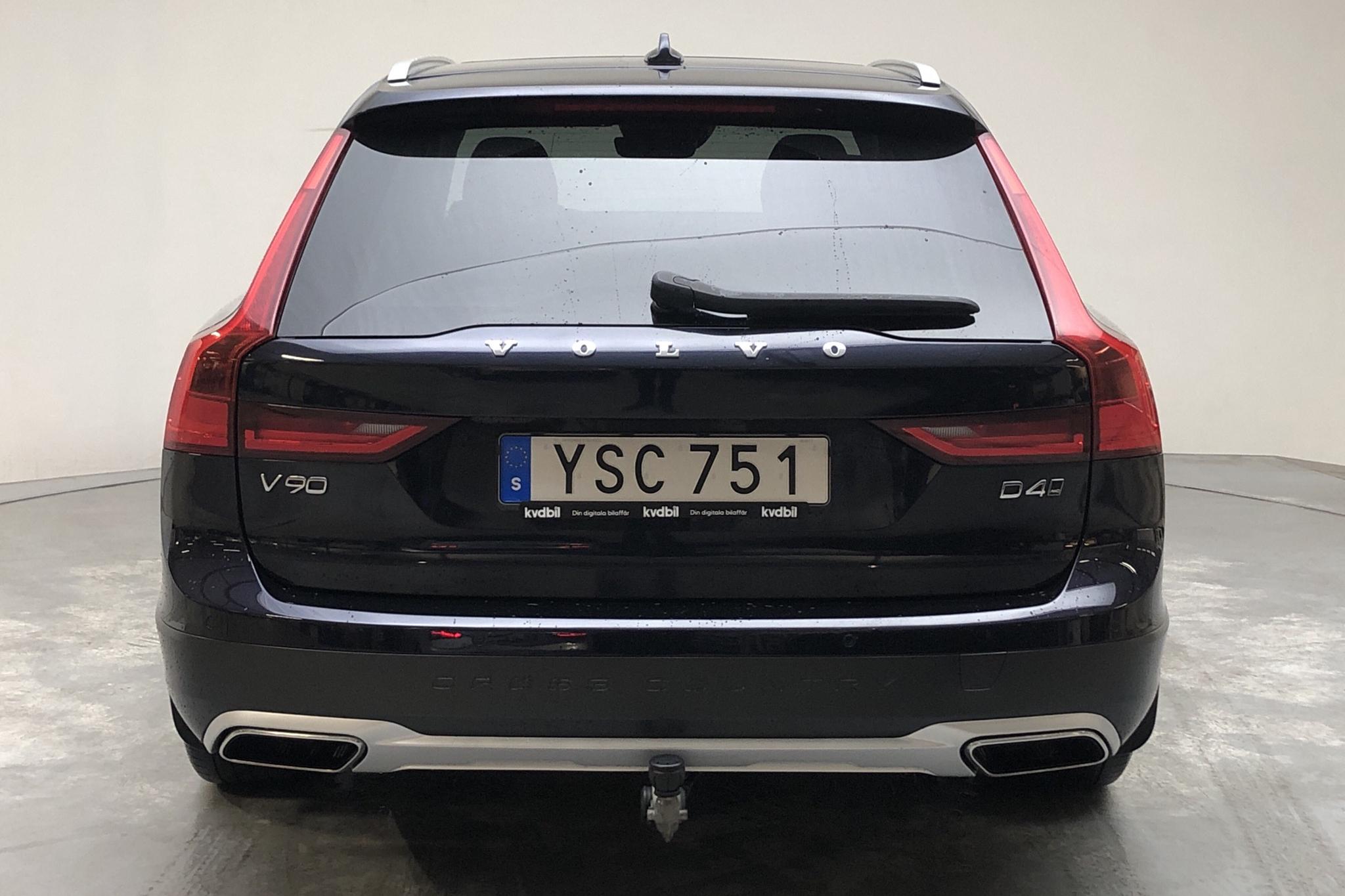 Volvo V90 D4 Cross Country AWD (190hk) - 94 400 km - Automatic - Dark Blue - 2019