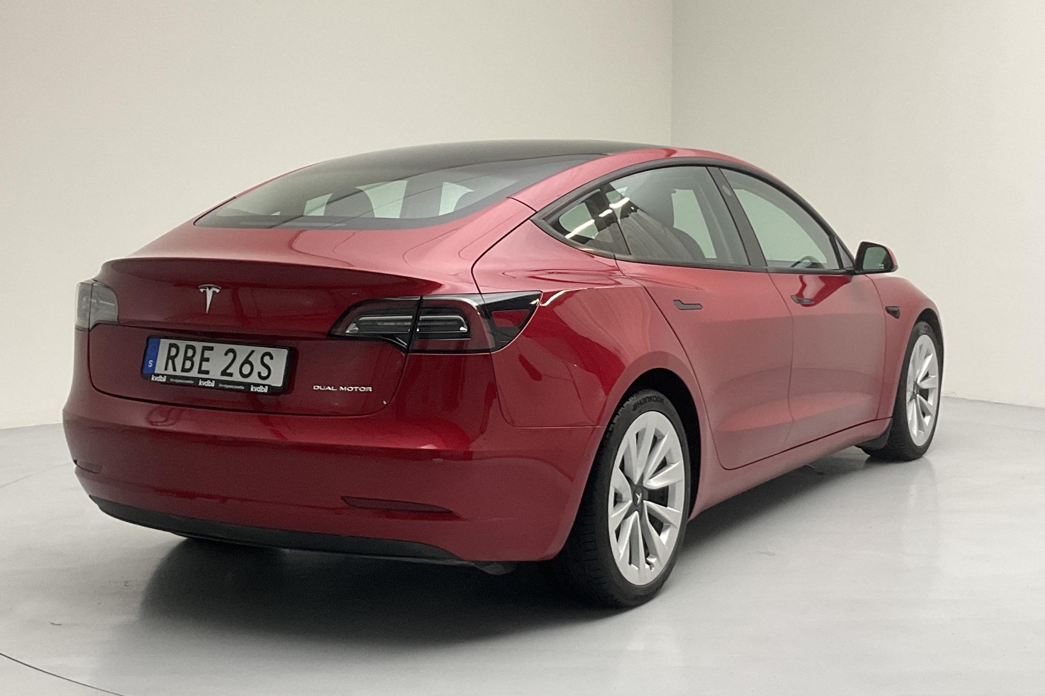 Tesla Model 3 Long Range Dual Motor AWD - 32 890 km - Automatic - red - 2021