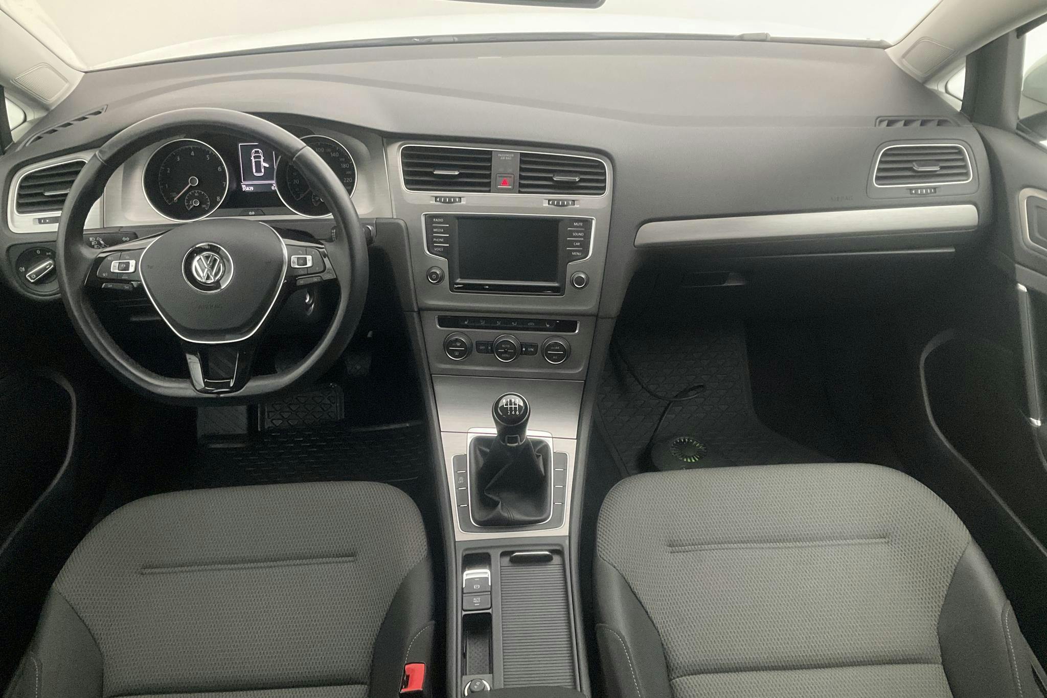 VW Golf VII 1.4 TSI Multifuel Sportscombi (125hk) - 3 583 mil - Manuell - vit - 2017