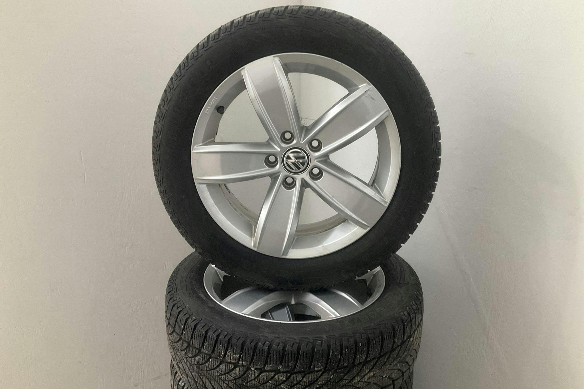VW Passat 1.4 GTE Sportscombi (218hk) - 11 375 mil - Automat - vit - 2020