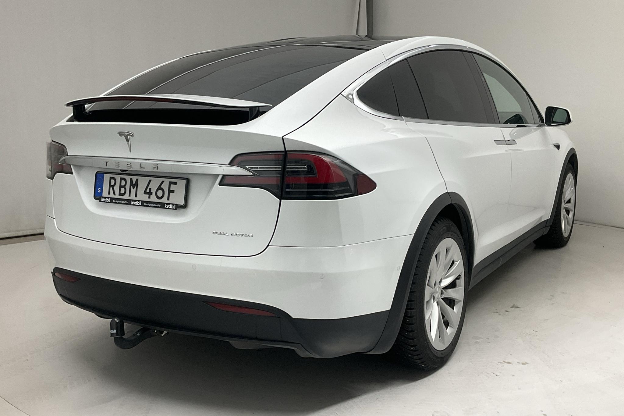 Tesla Model X Dual Motor Long Range AWD - 2 392 mil - Automat - vit - 2020