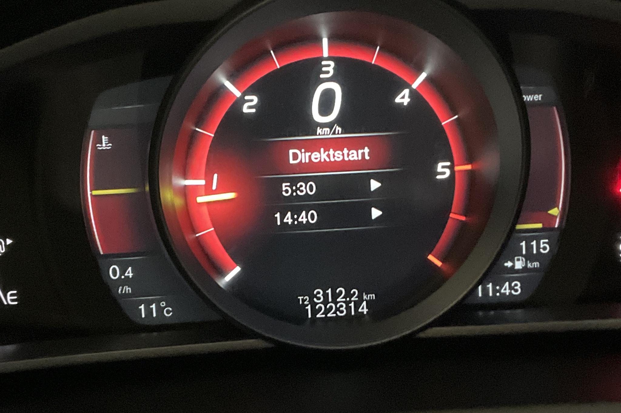 Volvo V40 Cross Country D3 (150hk) - 122 310 km - Automatic - black - 2017