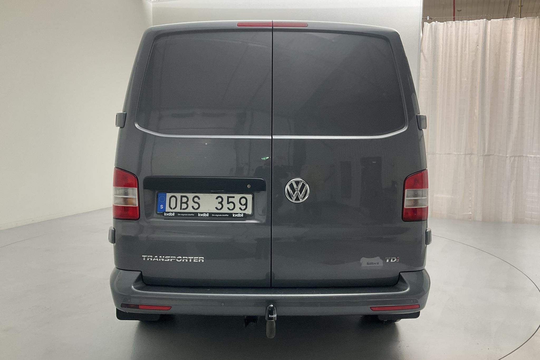 VW Transporter T5 2.0 TDI (140hk) - 159 210 km - Manual - gray - 2014