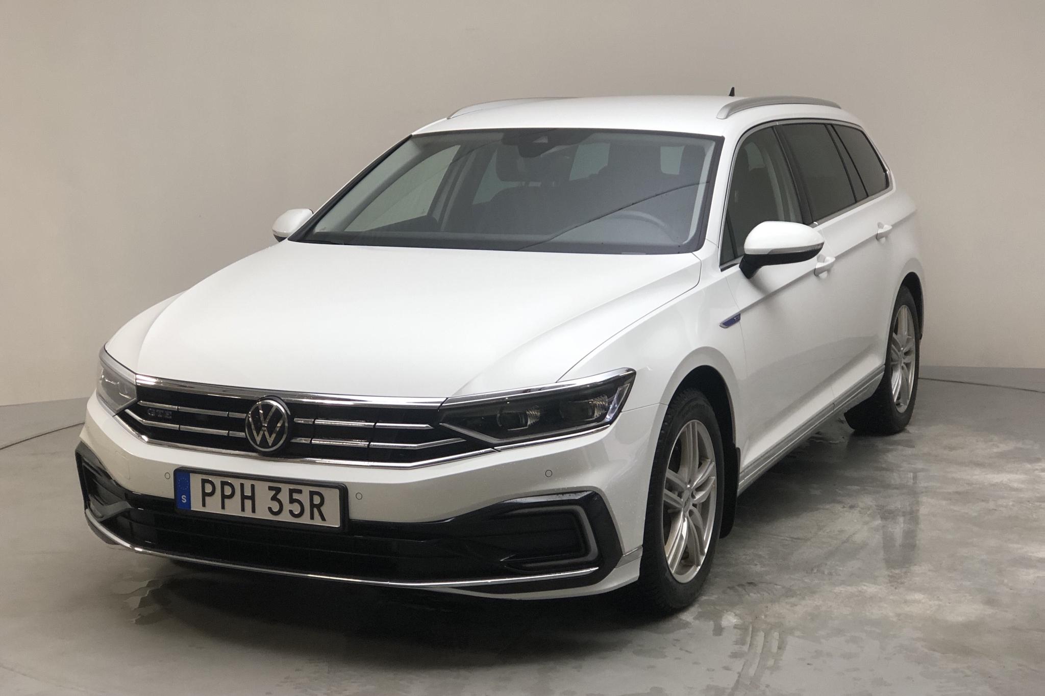 VW Passat 1.4 GTE Sportscombi (218hk)