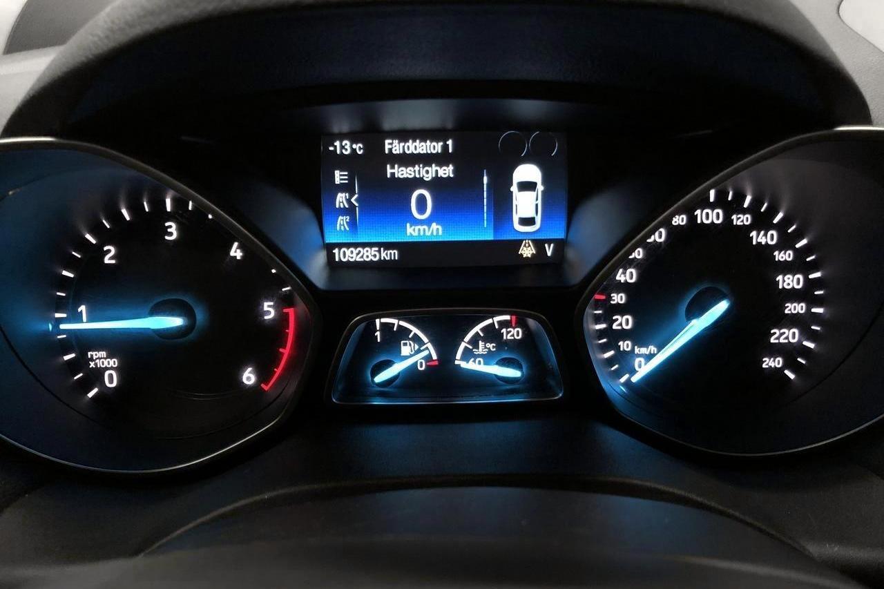 Ford Kuga 2.0 TDCi AWD (150hk) - 10 930 mil - Manuell - röd - 2018