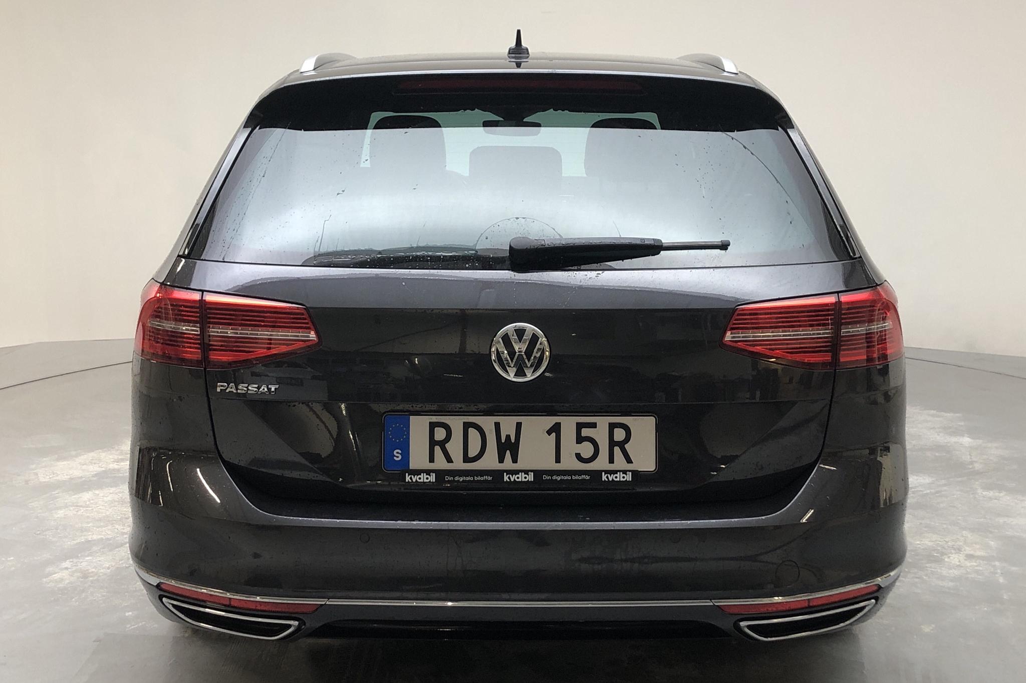 VW Passat 2.0 TDI Sportscombi (190hk) - 141 620 km - Automatic - Dark Grey - 2019