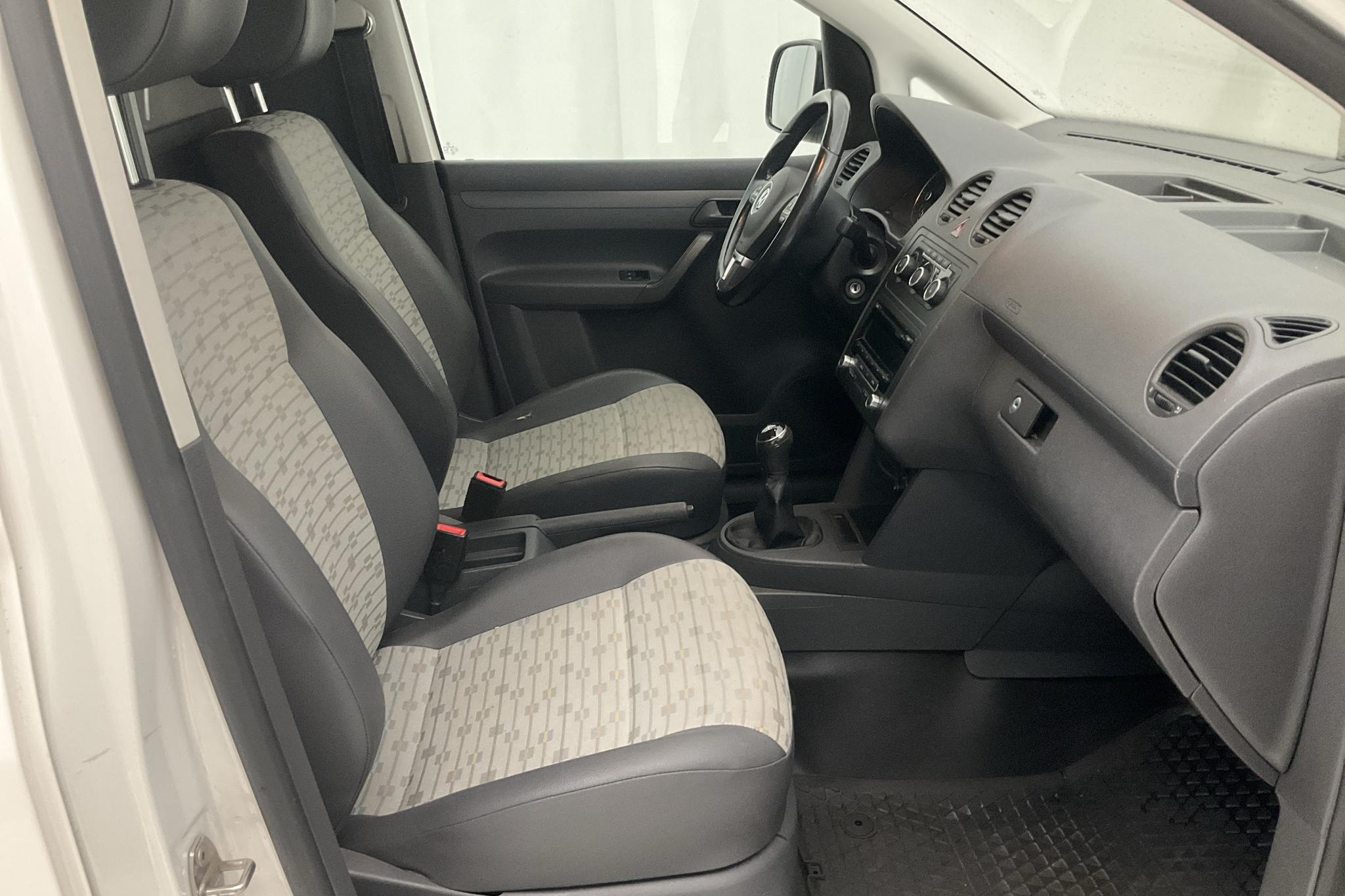 VW Caddy 1.6 TDI Skåp (102hk) - 13 597 mil - Manuell - vit - 2014