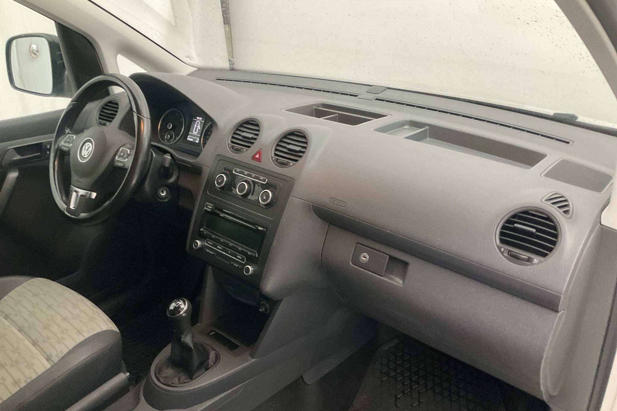 VW Caddy 1.6 TDI Skåp (102hk) - 13 597 mil - Manuell - vit - 2014