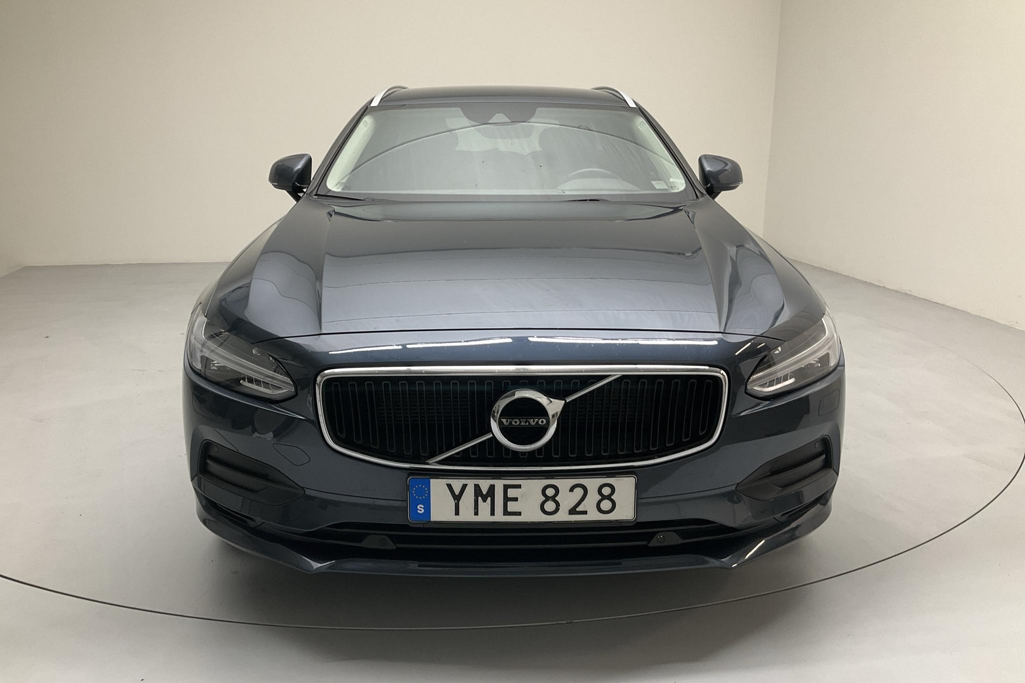 Volvo V90 T4 (190hk) - 9 907 mil - Automat - Dark Blue - 2019