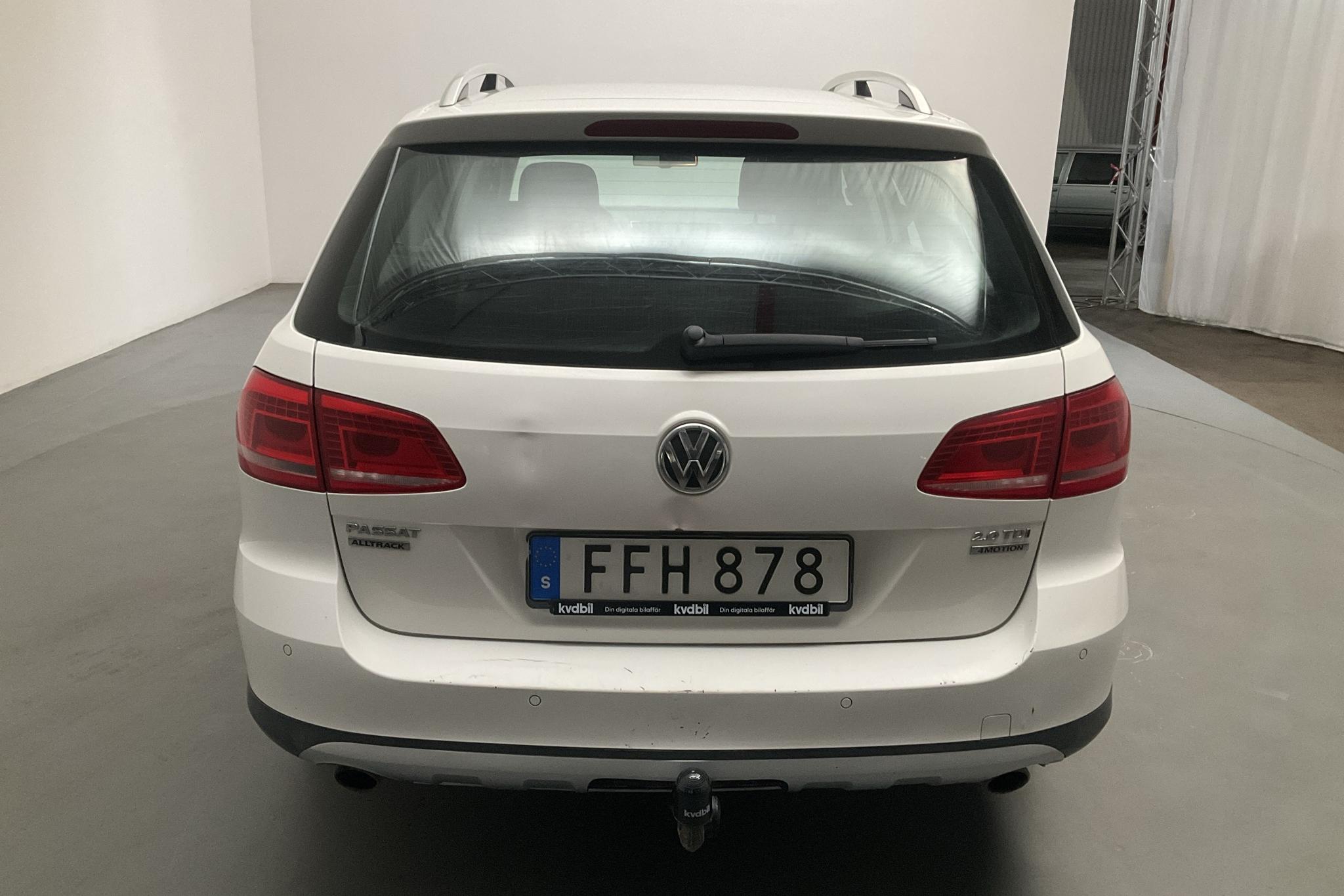 VW Passat Alltrack 2.0 TDI BlueMotion Technology 4Motion (177hk) - 211 260 km - Automatic - white - 2014