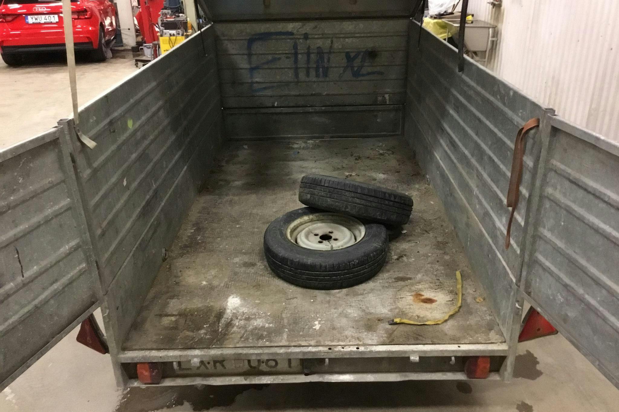 GISEBO 800/LB Kåpsläpvagn med tippfunktion - 0 mil - grå - 1984