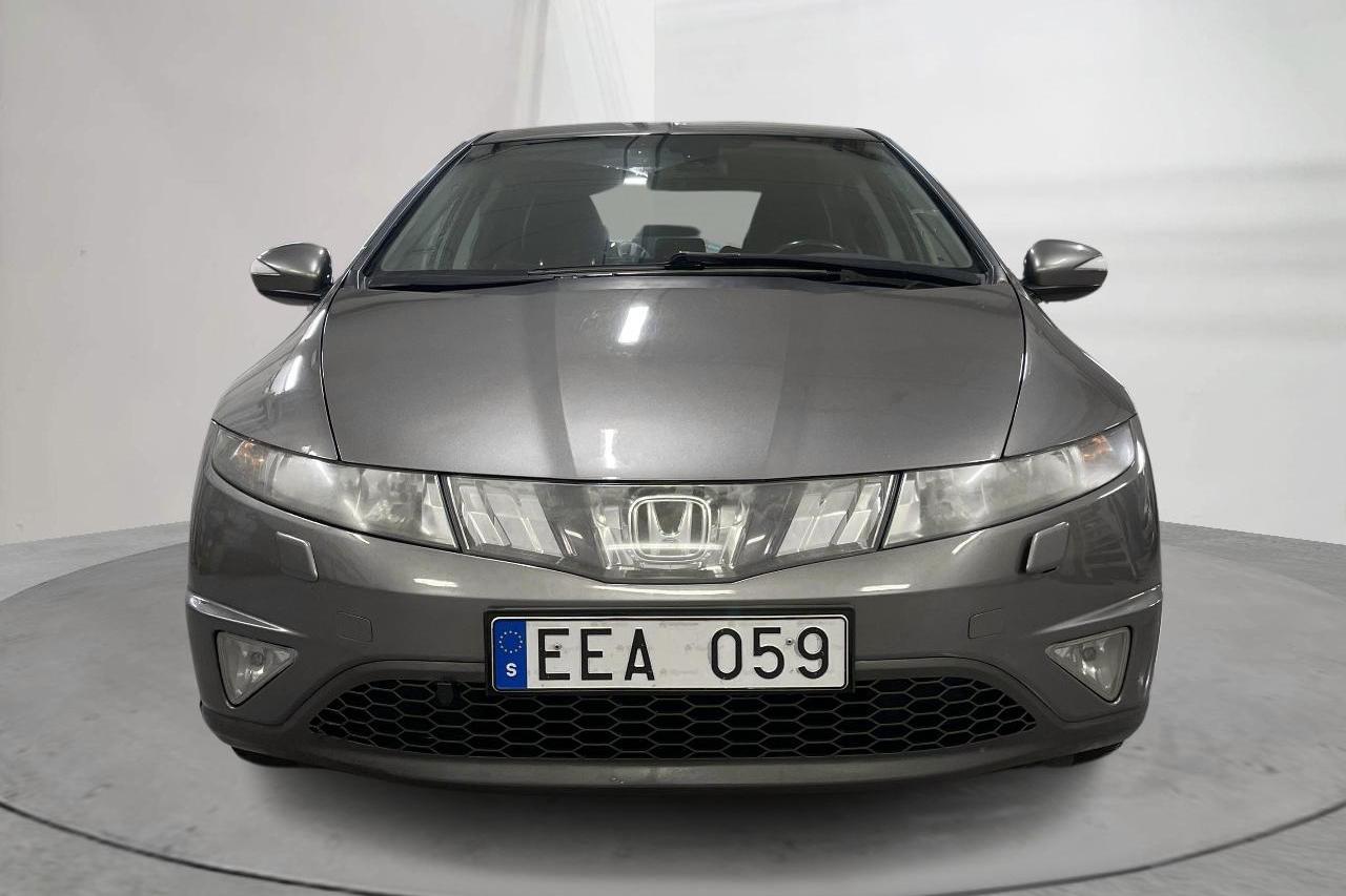 Honda Civic 1.8 5dr (140hk) - 14 055 mil - Manuell - Dark Grey - 2006