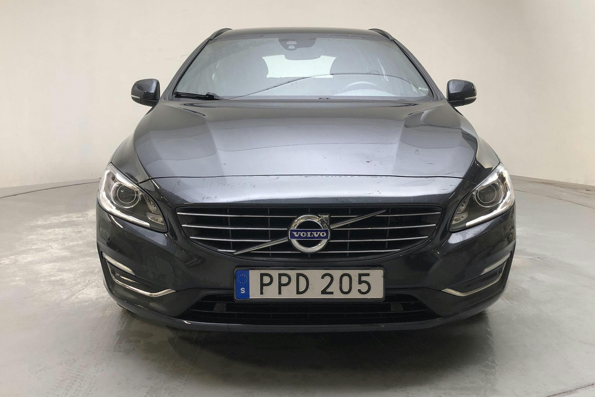 Volvo V60 D4 (190hk) - 10 140 mil - Automat - grå - 2018