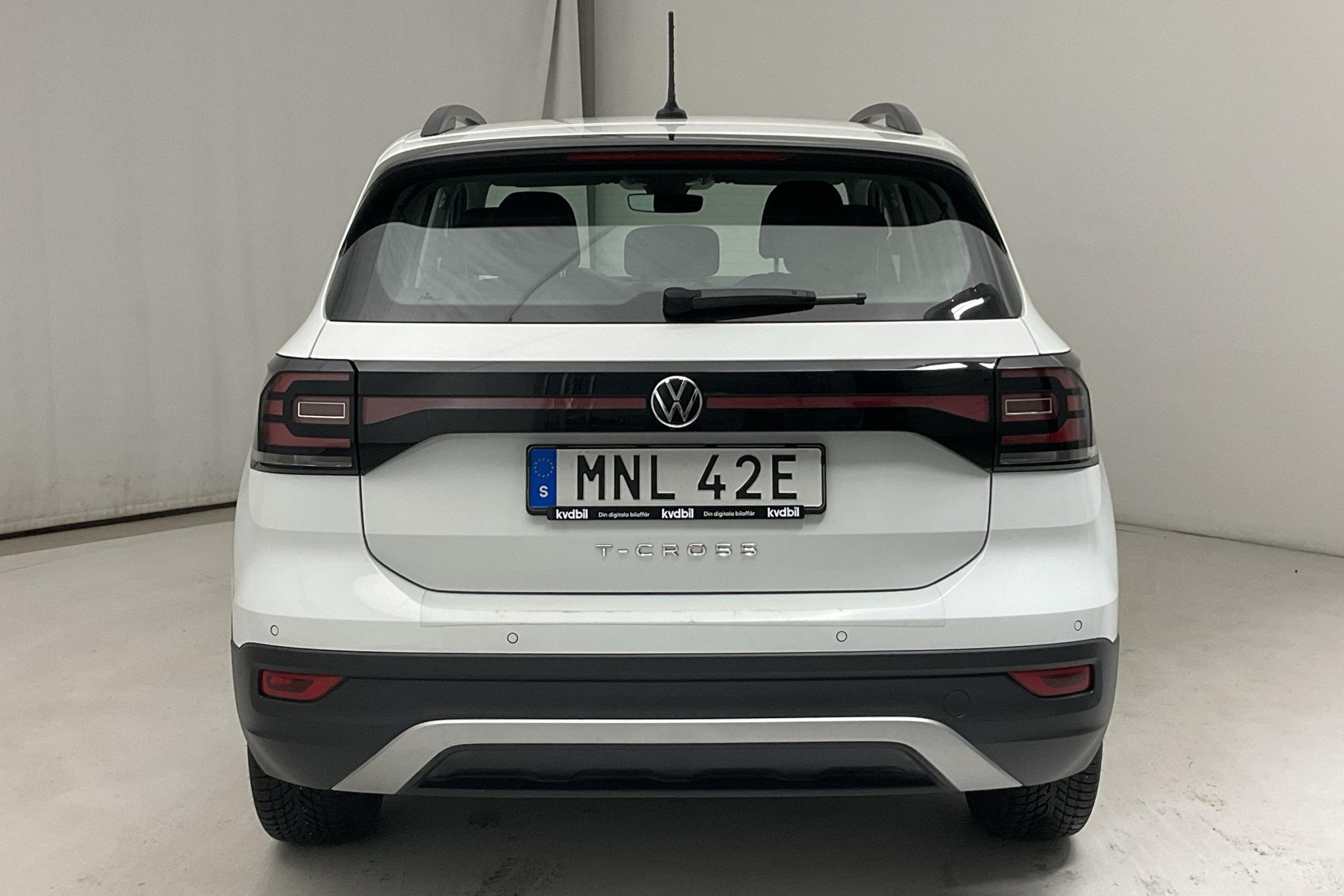 VW T-Cross 1.0 TSI (95hk) - 3 499 mil - Manuell - vit - 2021
