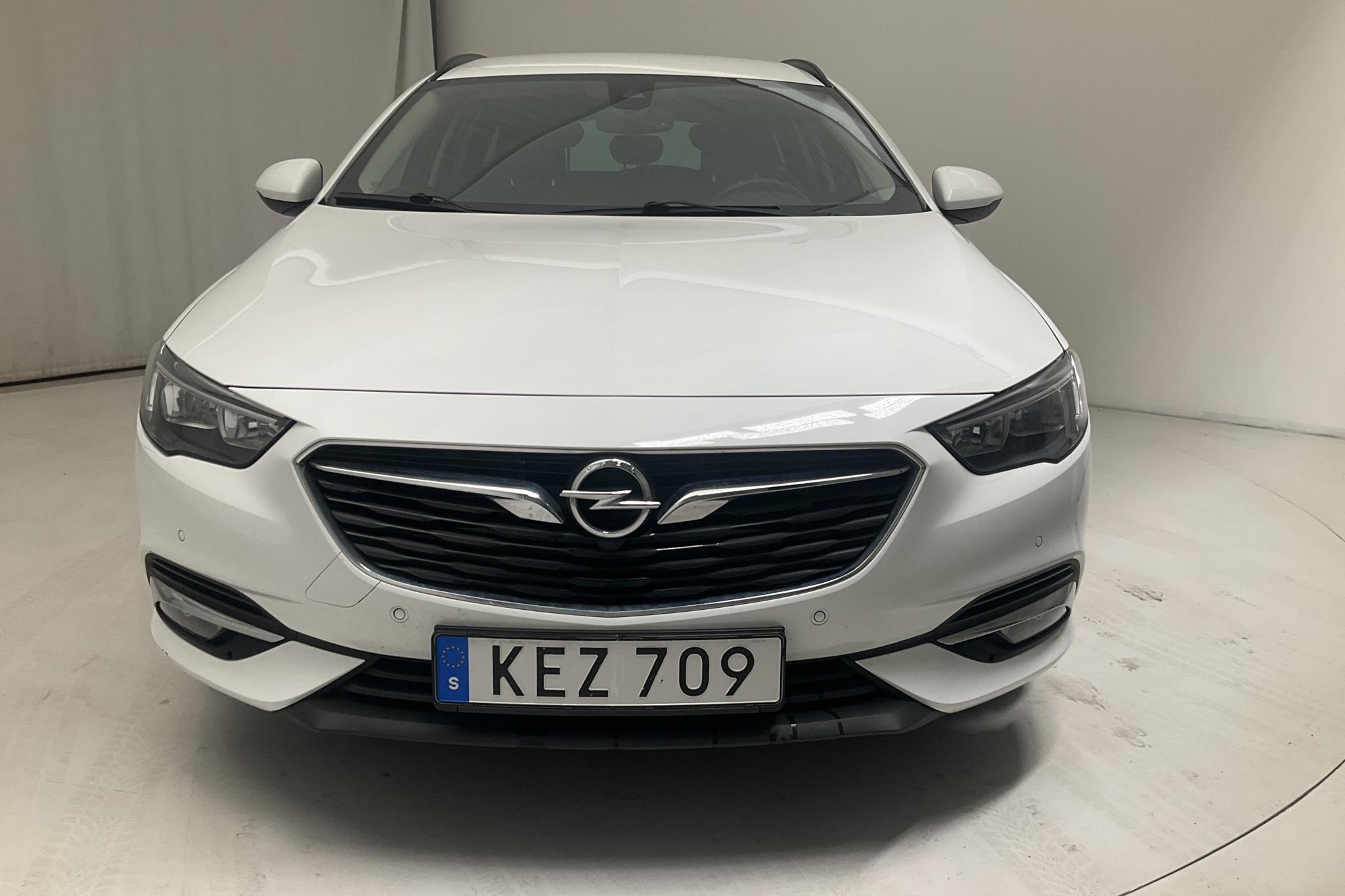 Opel Insignia 1.5 Turbo Sports Tourer (165hk) - 80 460 km - Automatic - white - 2018